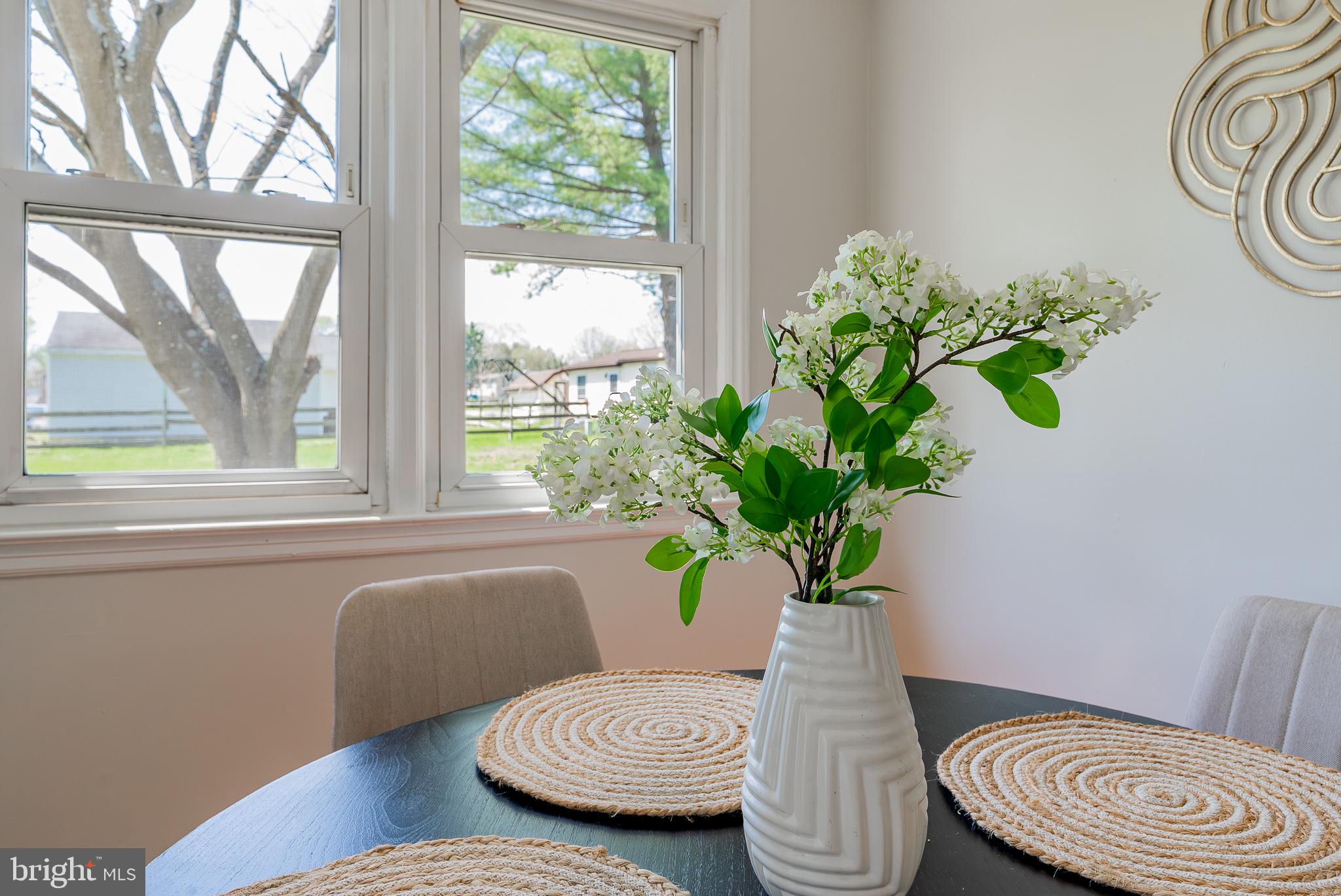 DUTCH LANE - Residential