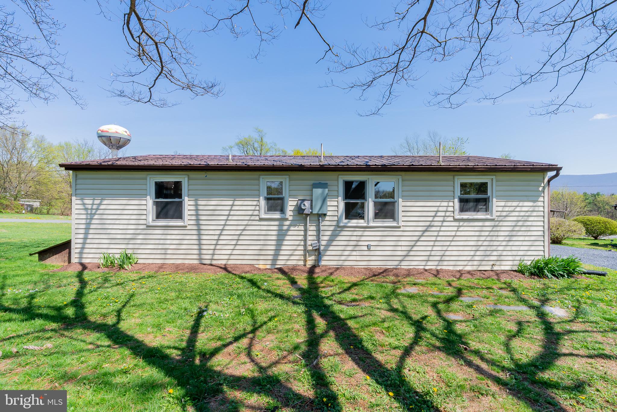 DUTCH LANE - Residential