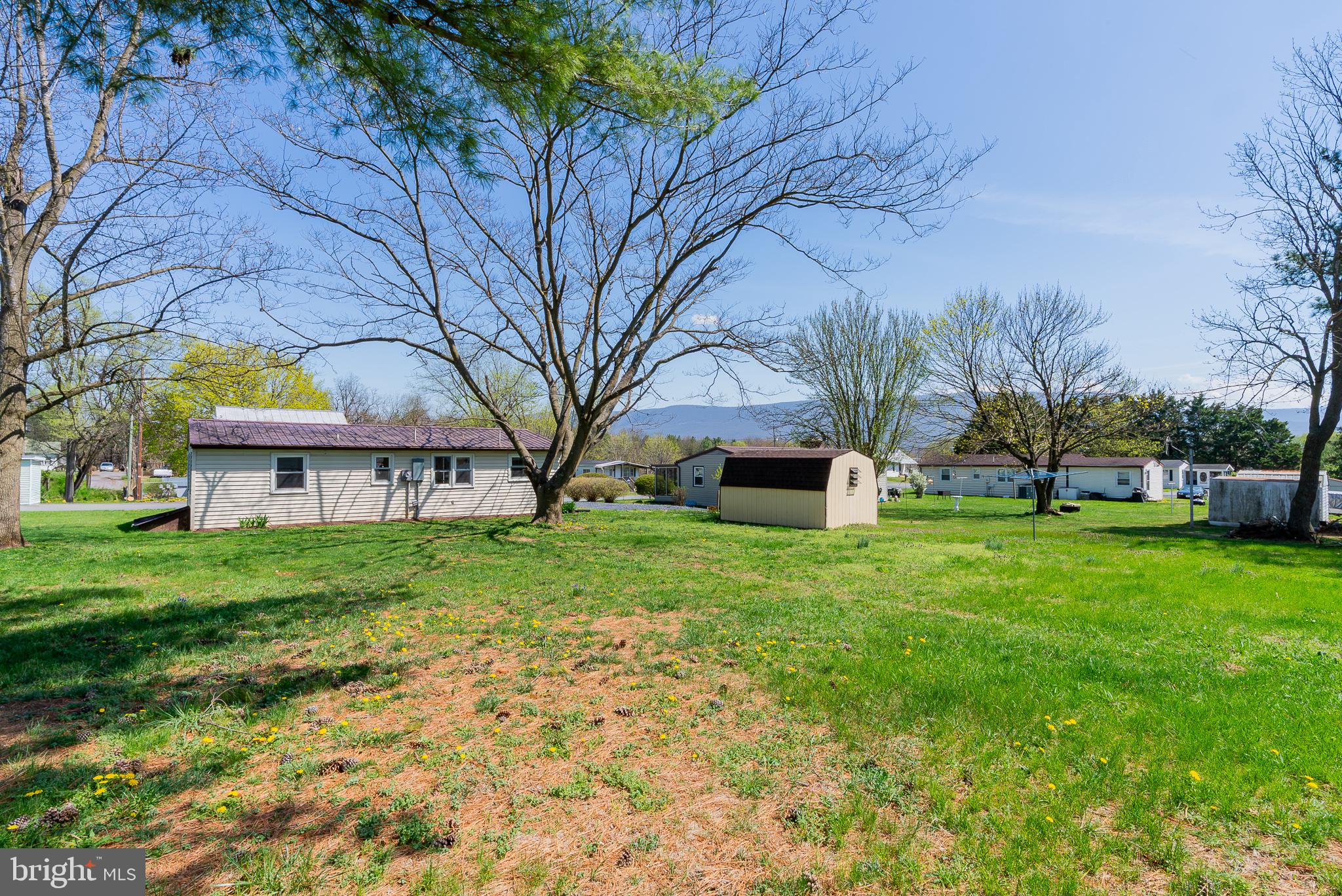 DUTCH LANE - Residential