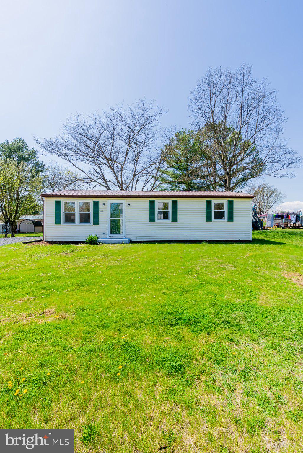 DUTCH LANE - Residential