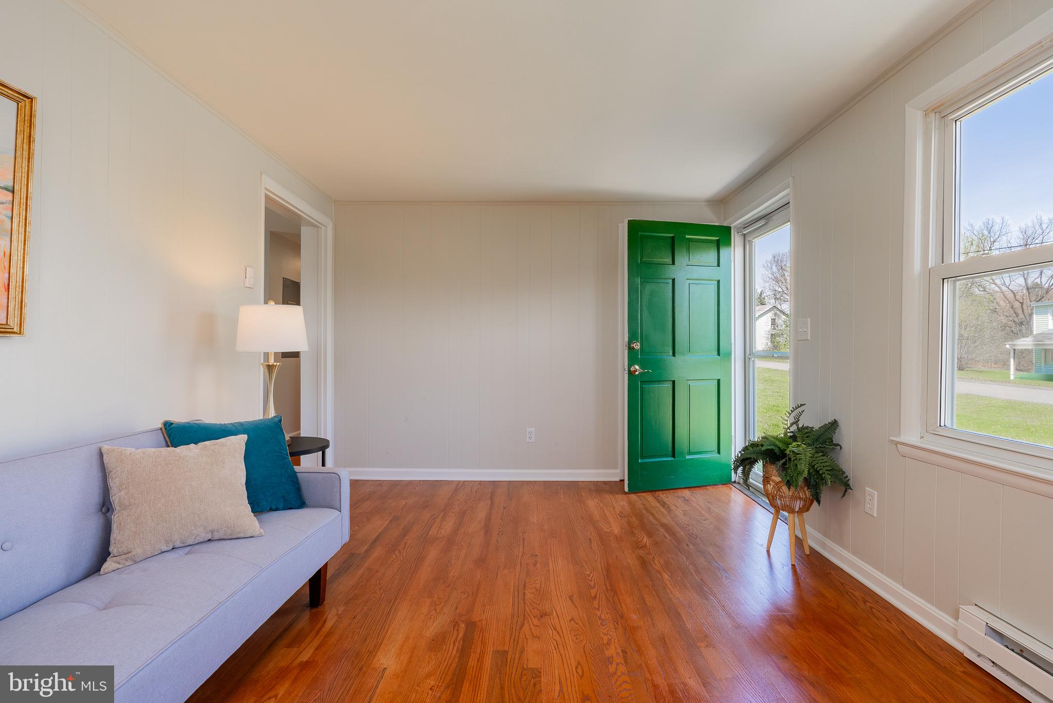 DUTCH LANE - Residential