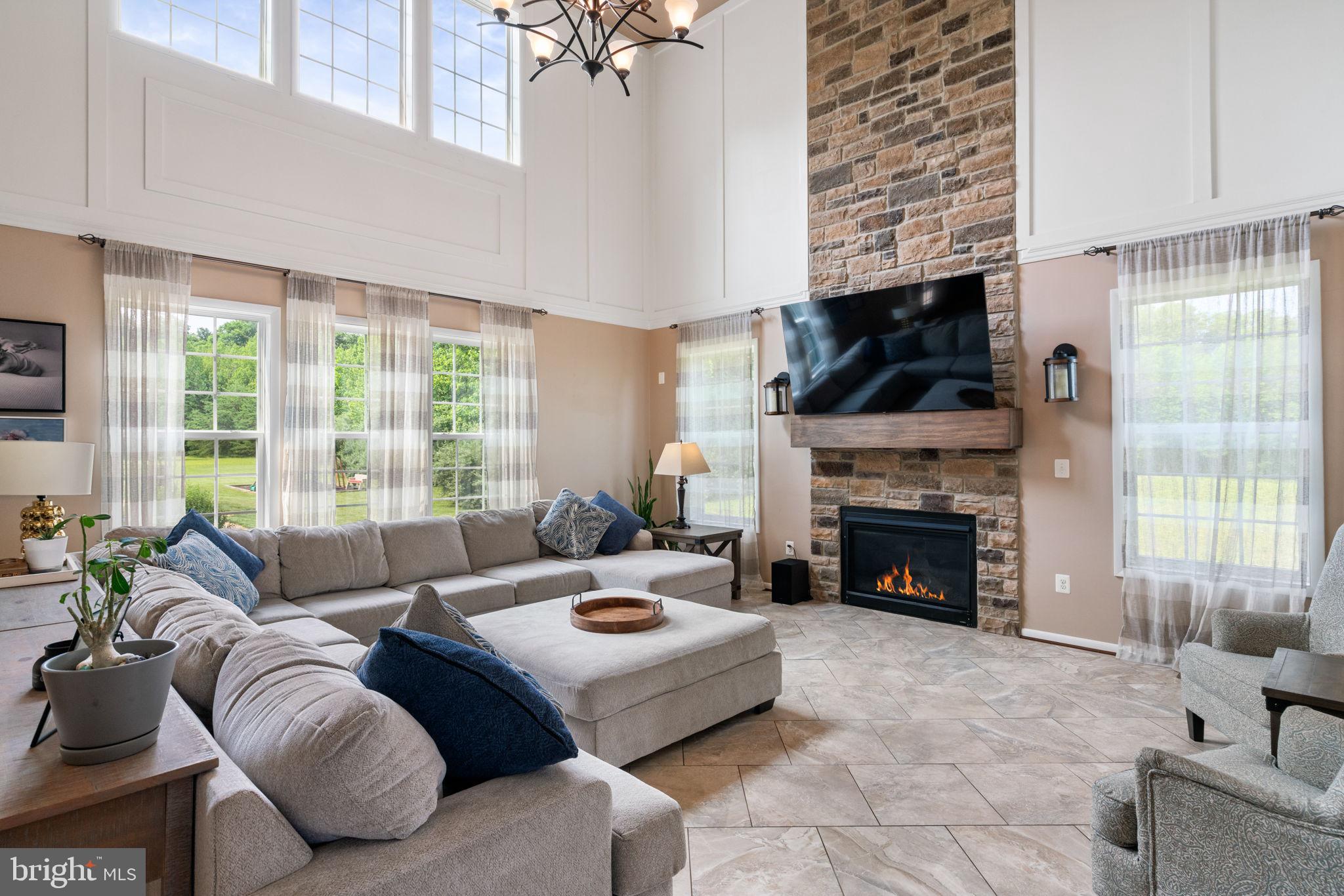 15 BOXWOOD COURT