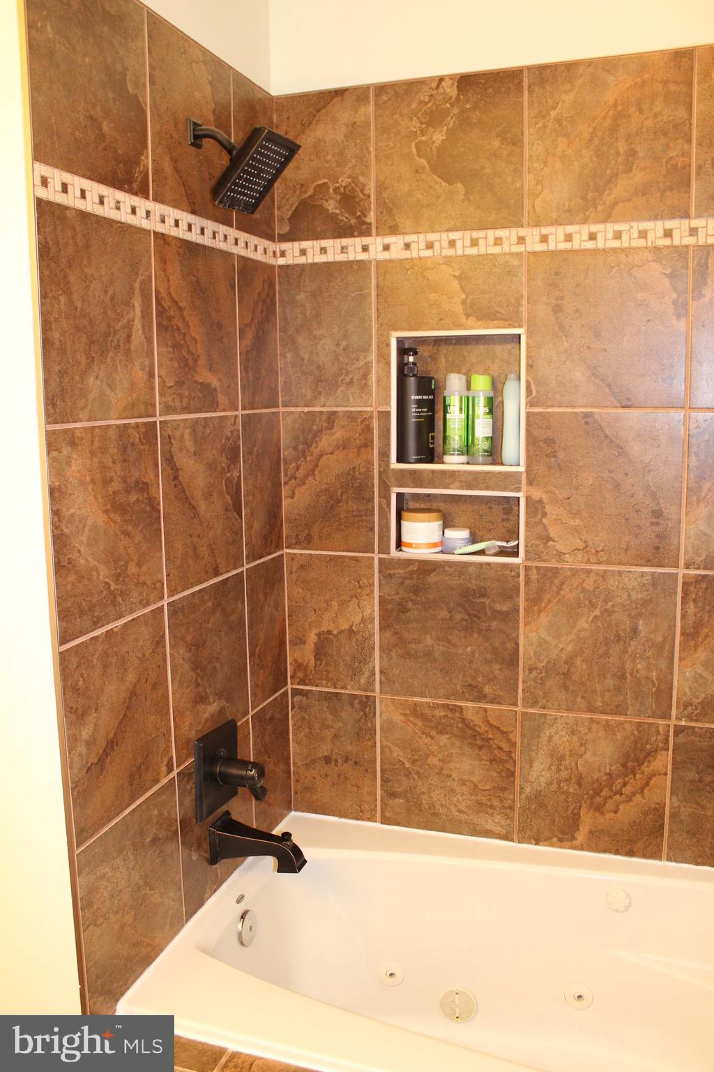 FEDERAL HILL HISTORIC DISTRICT - Residential Lease