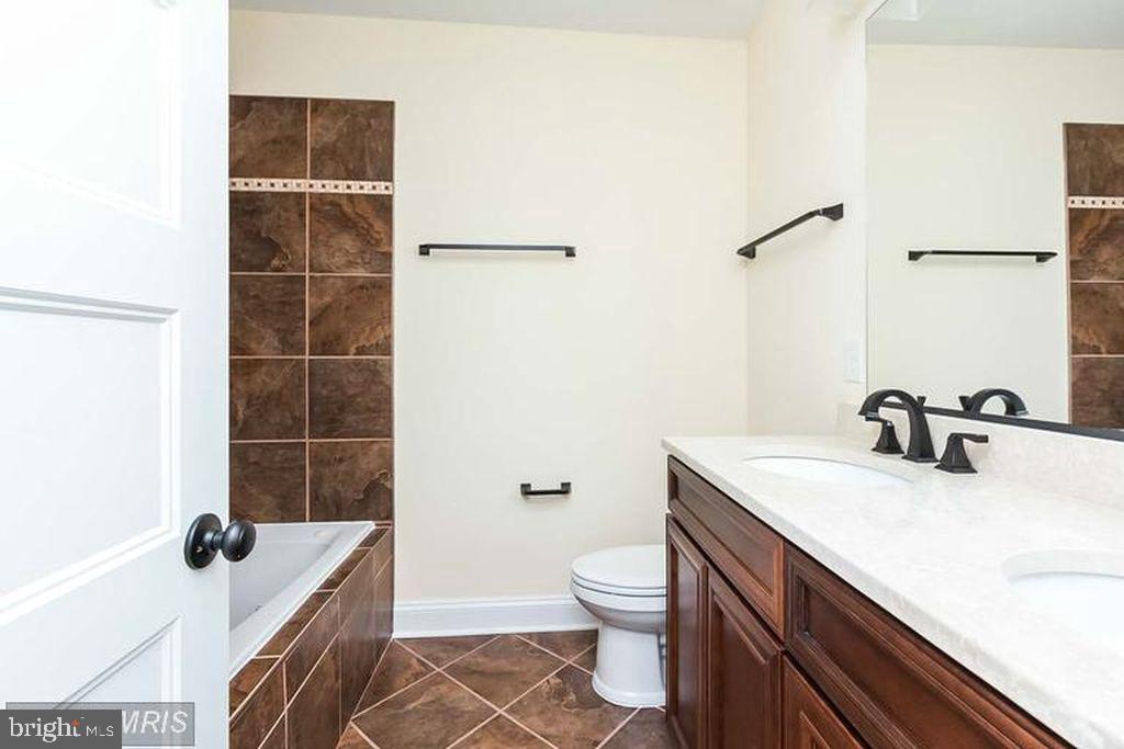 FEDERAL HILL HISTORIC DISTRICT - Residential Lease