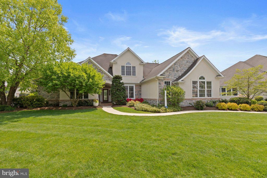 Photo of 208 SETTLERS BND, LANCASTER, PA 17601 (MLS # PALA2034028)