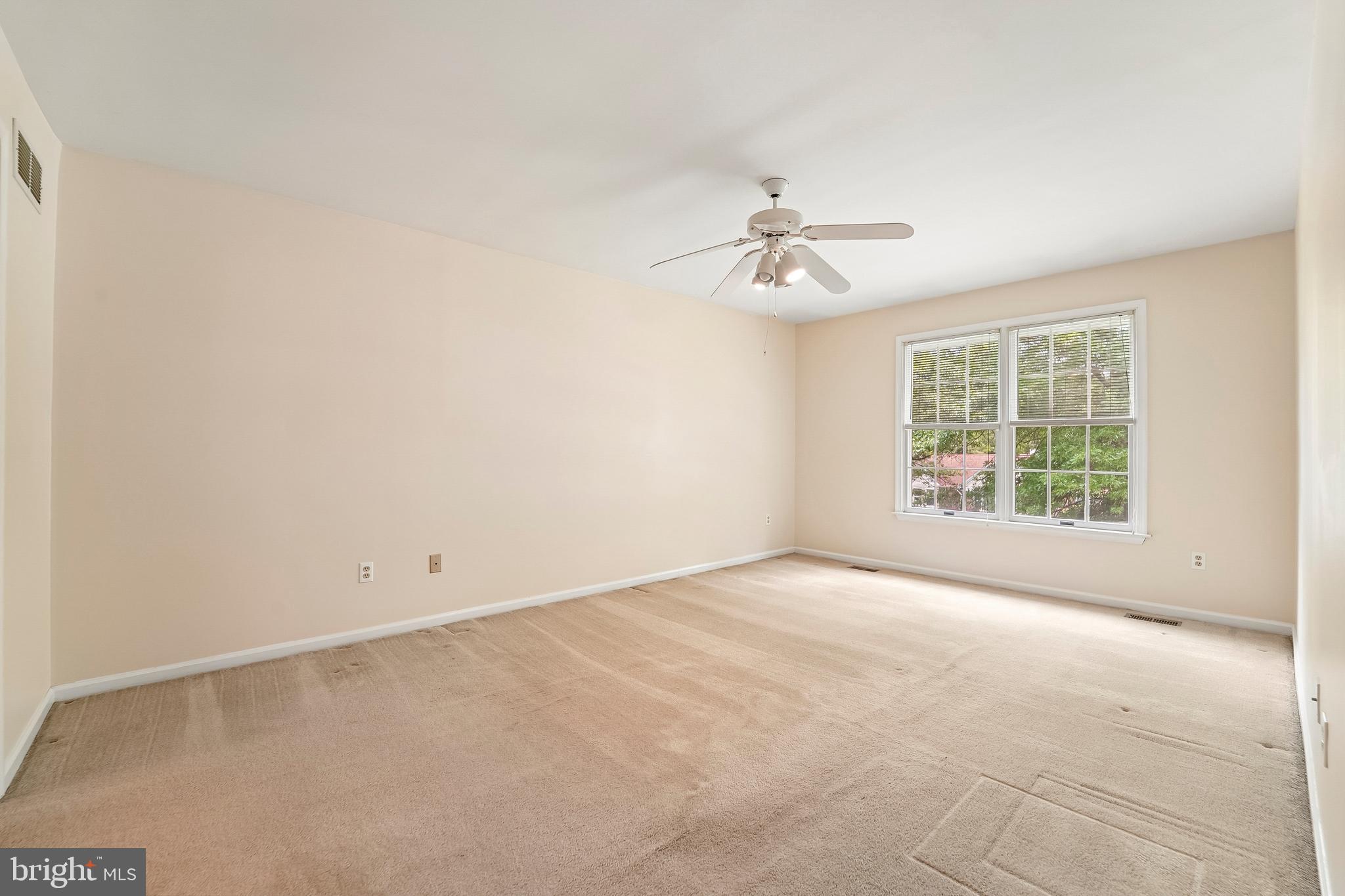 4820 LAUREN COURT