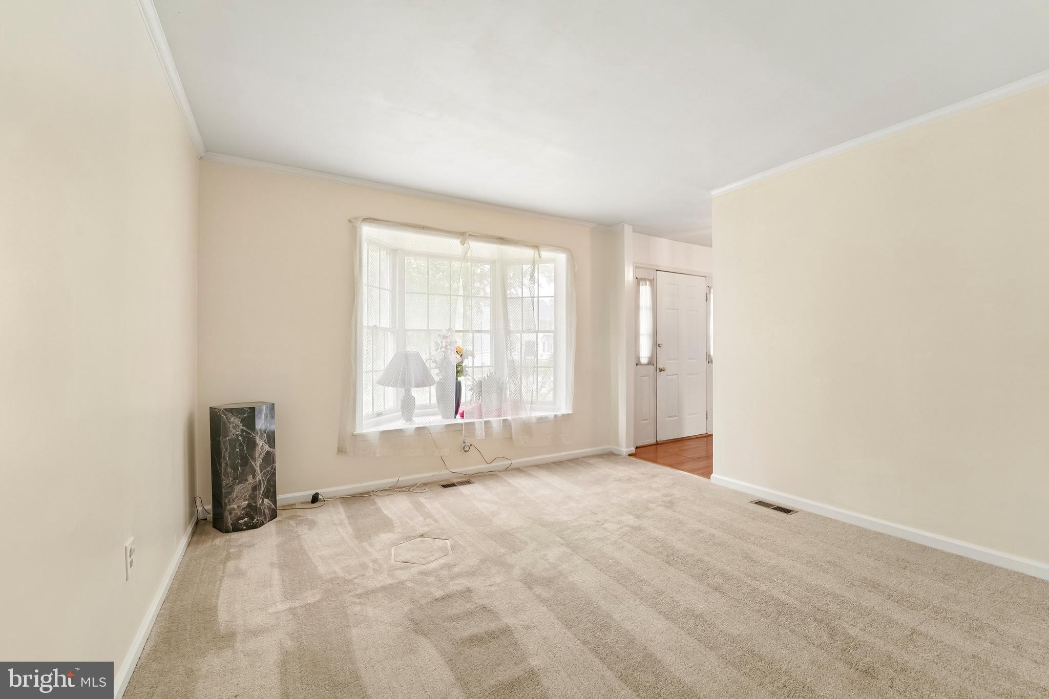 4820 LAUREN COURT