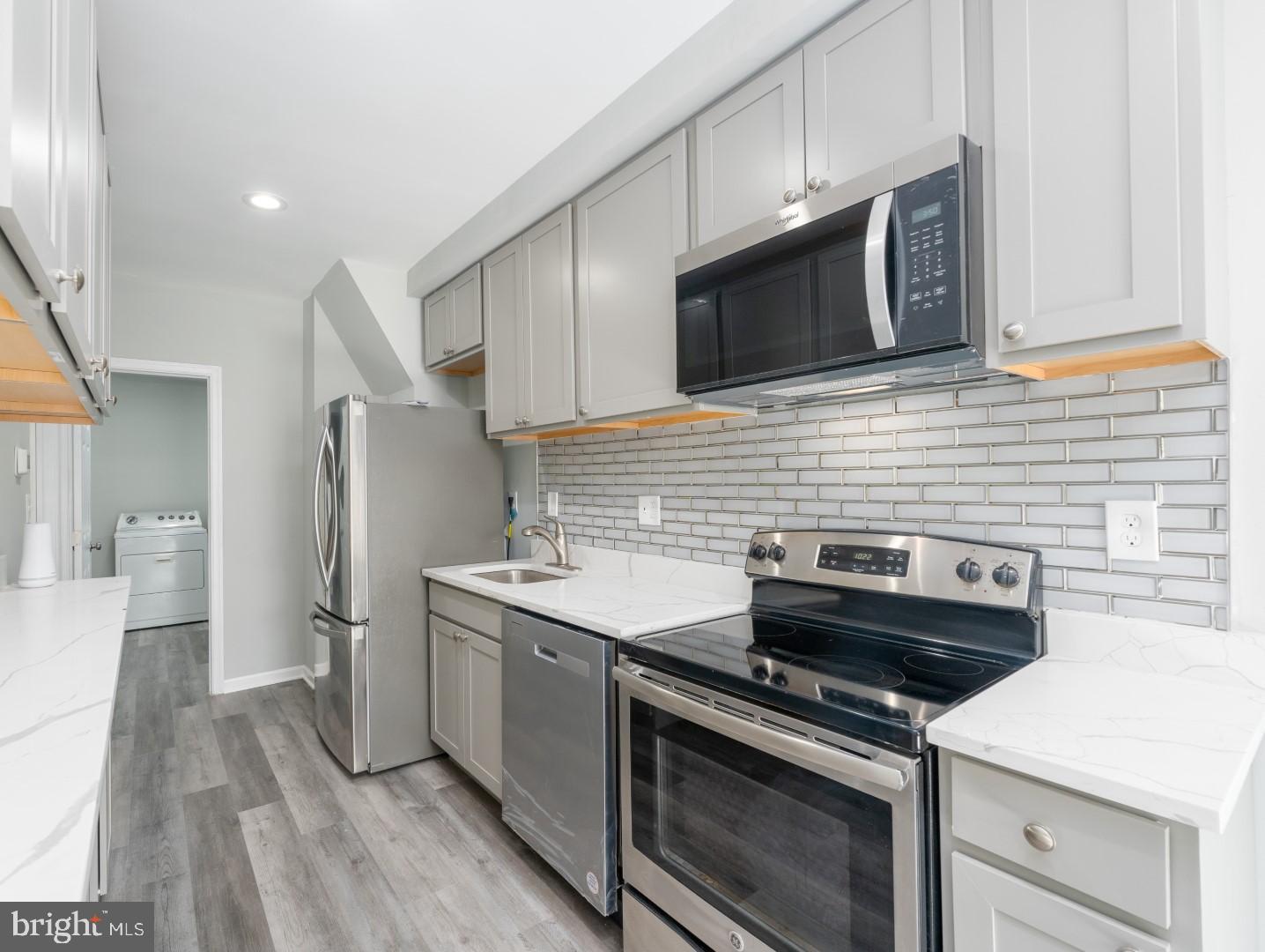 WASHINGTON VILLAGE - Residential Lease