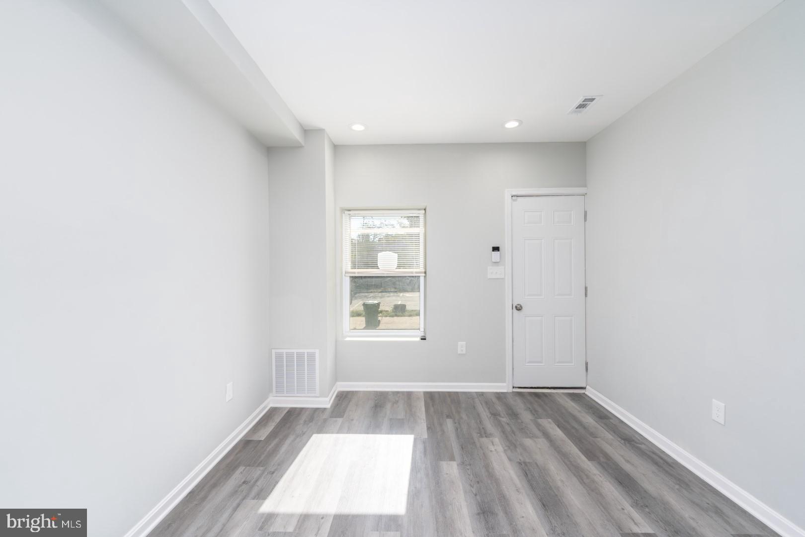 WASHINGTON VILLAGE - Residential Lease