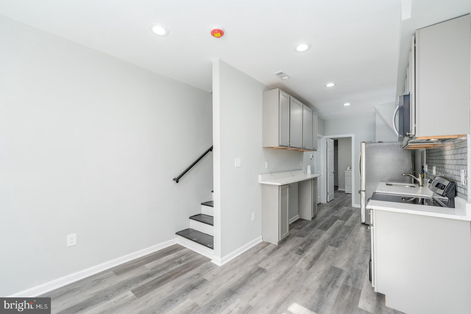 WASHINGTON VILLAGE - Residential Lease