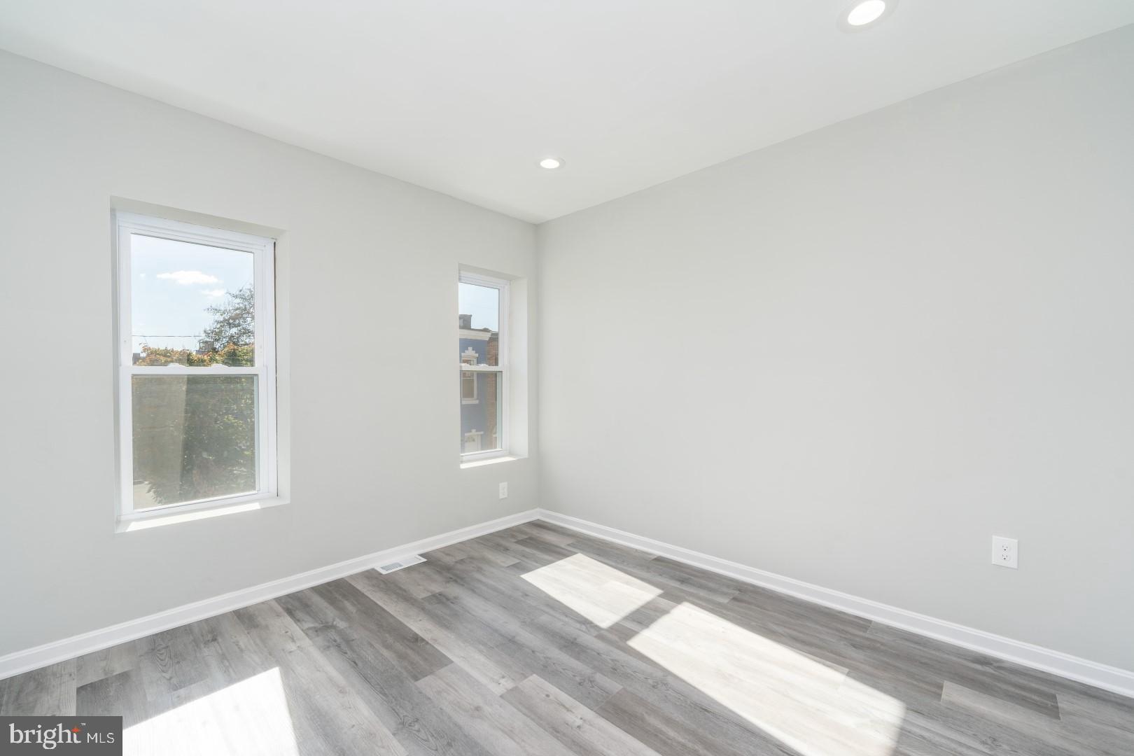 WASHINGTON VILLAGE - Residential Lease