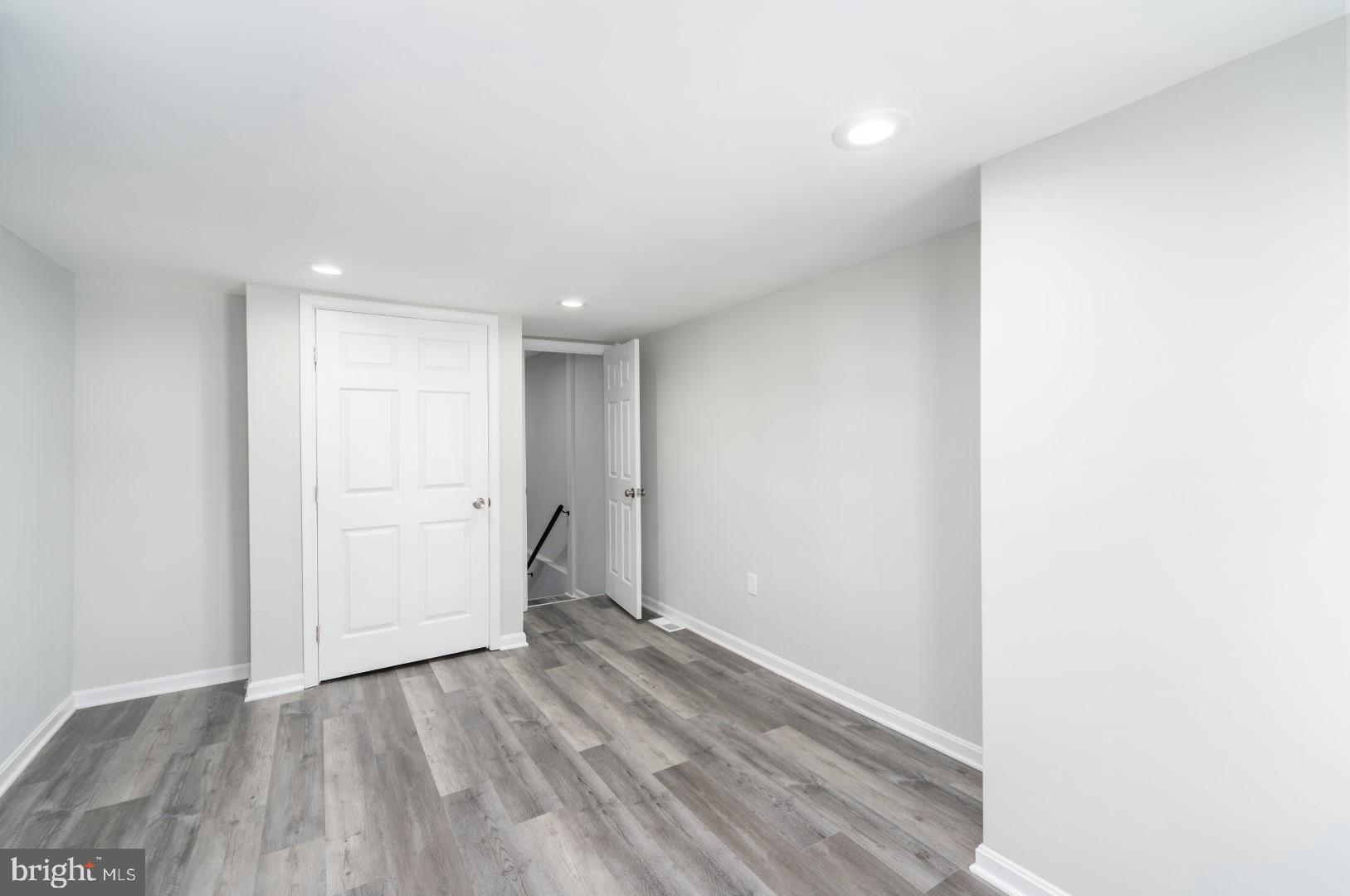WASHINGTON VILLAGE - Residential Lease