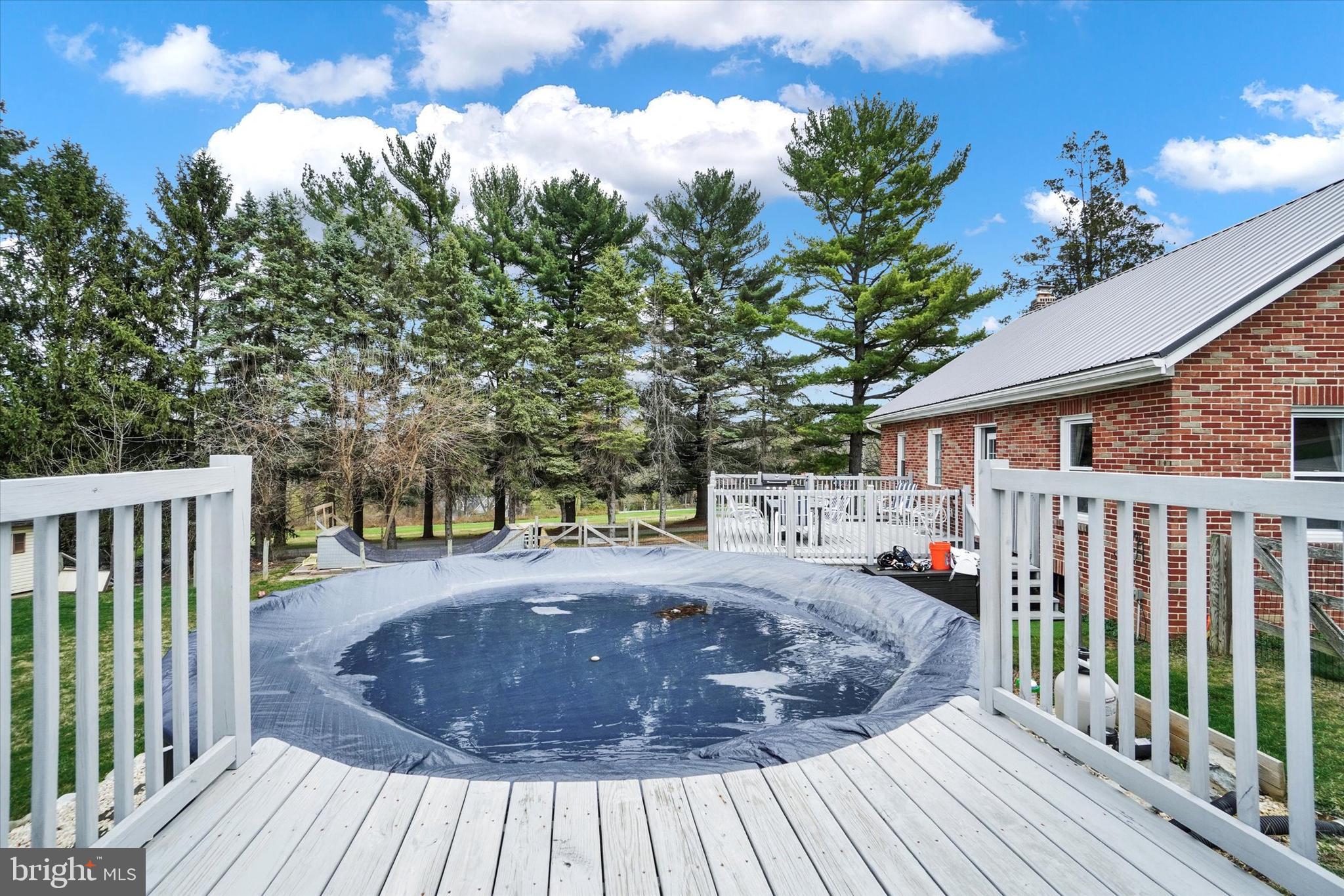 WINDSOR - Residential