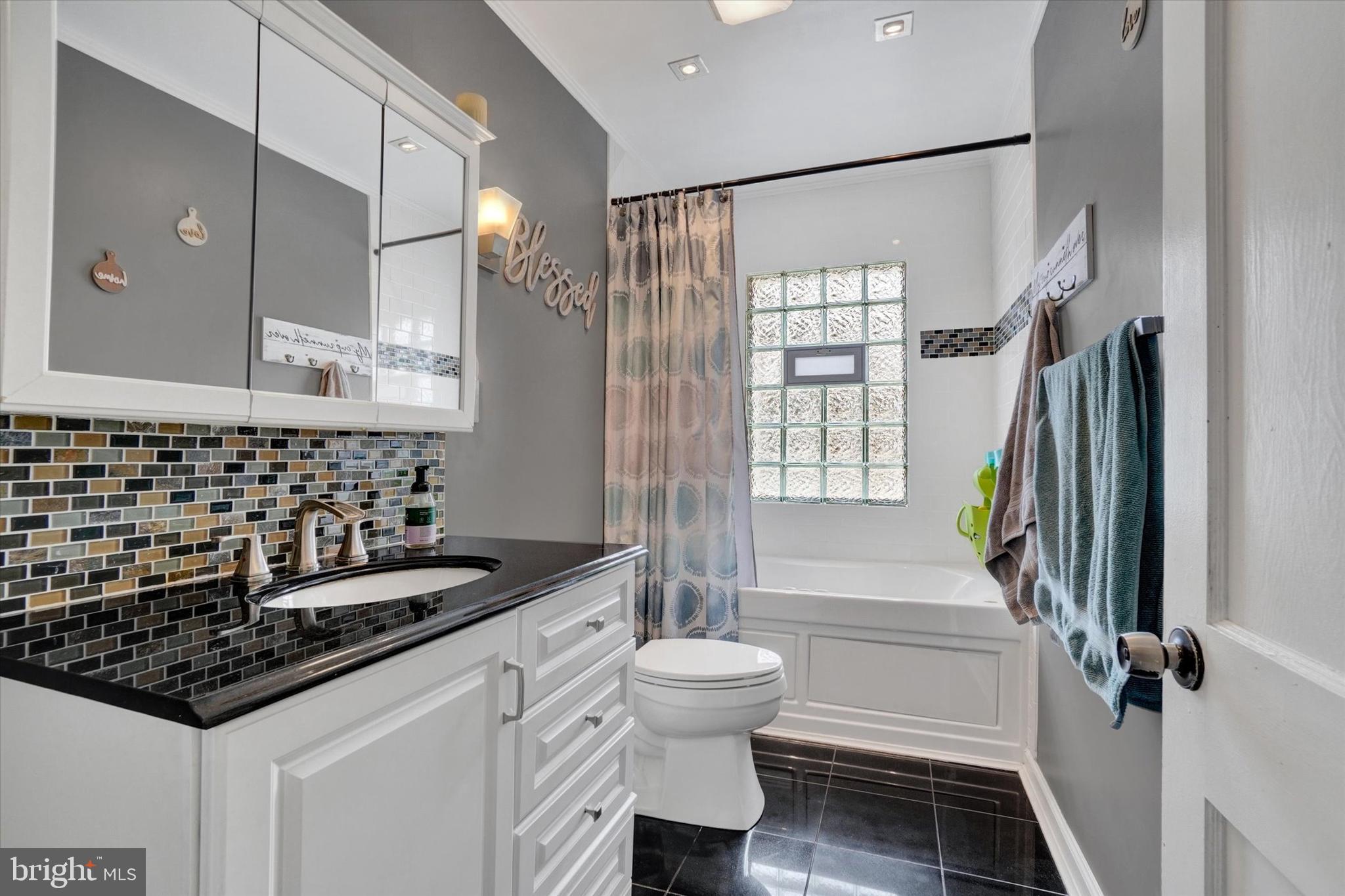 WINDSOR - Residential