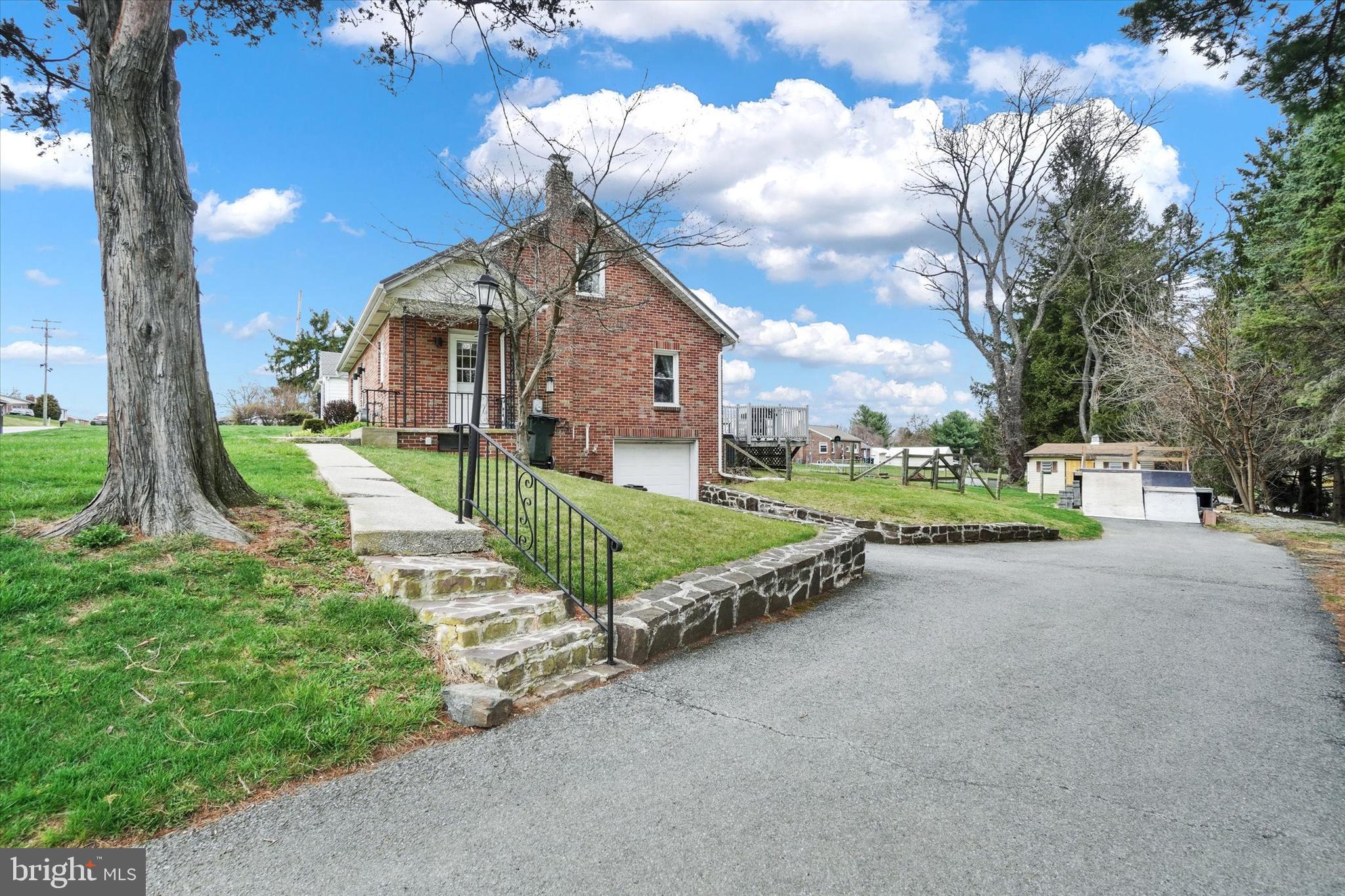 WINDSOR - Residential