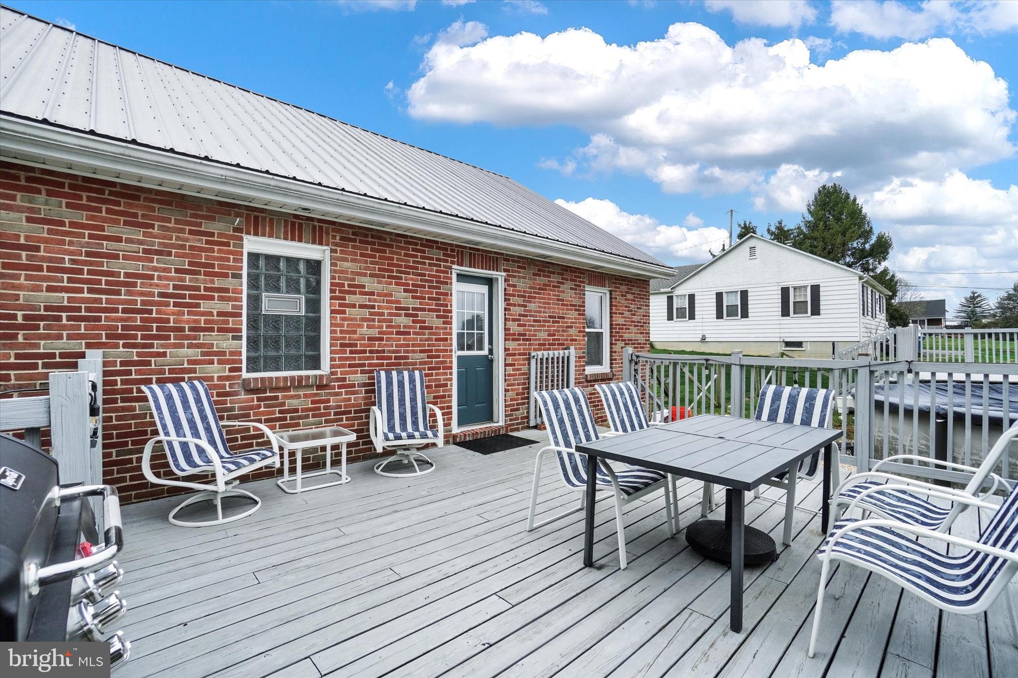 WINDSOR - Residential