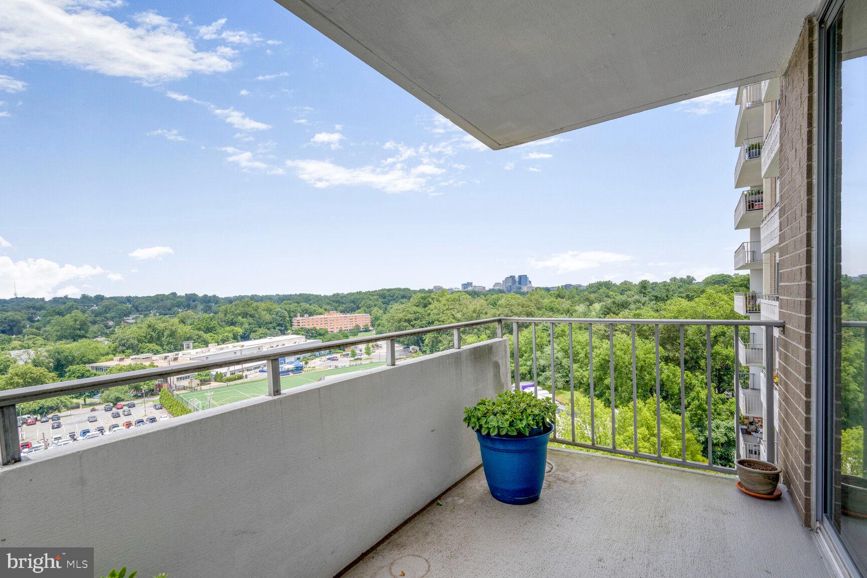 5101 RIVER ROAD 1511