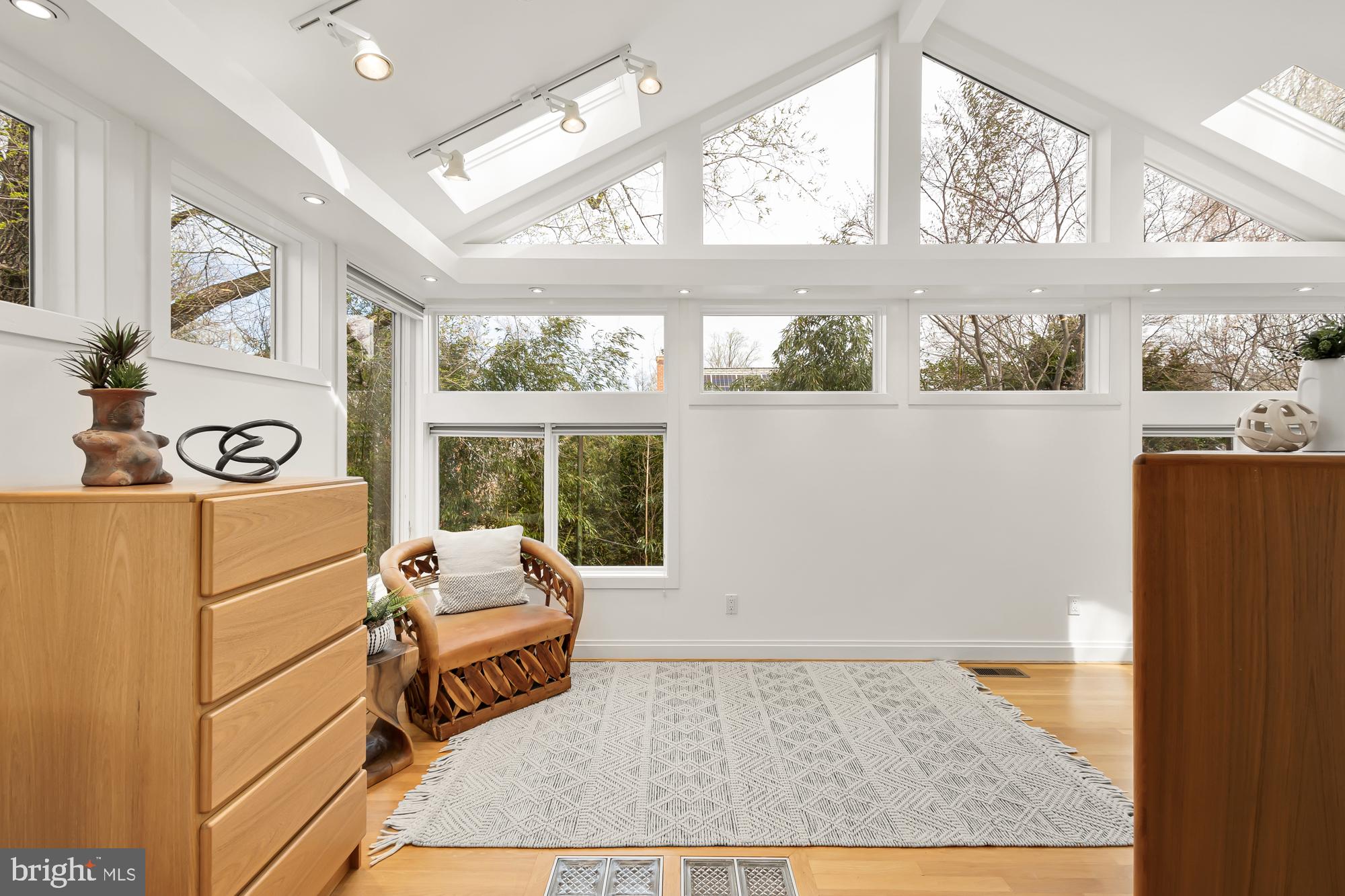 WESTMORELAND HILLS - Residential