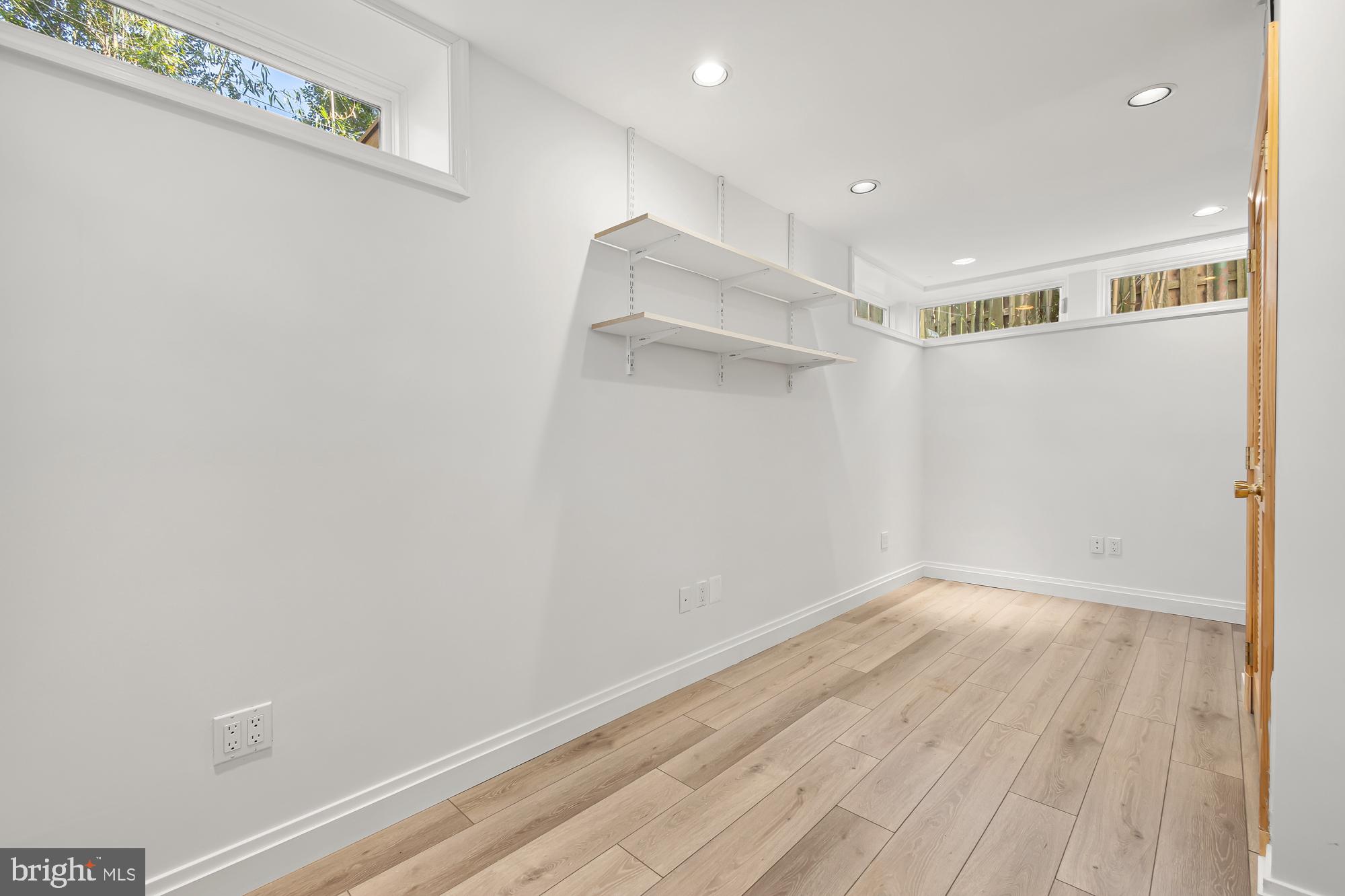 WESTMORELAND HILLS - Residential