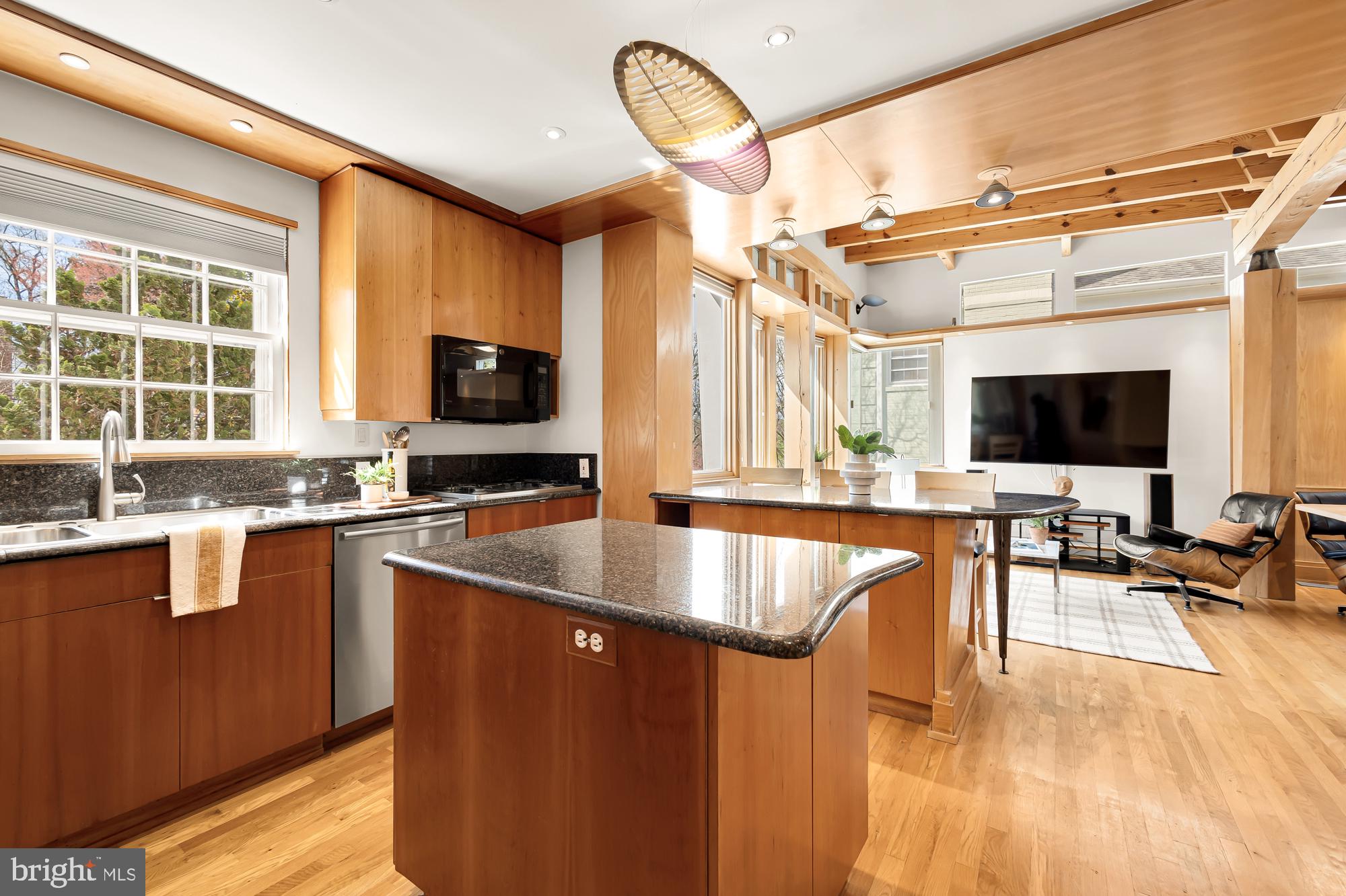 WESTMORELAND HILLS - Residential