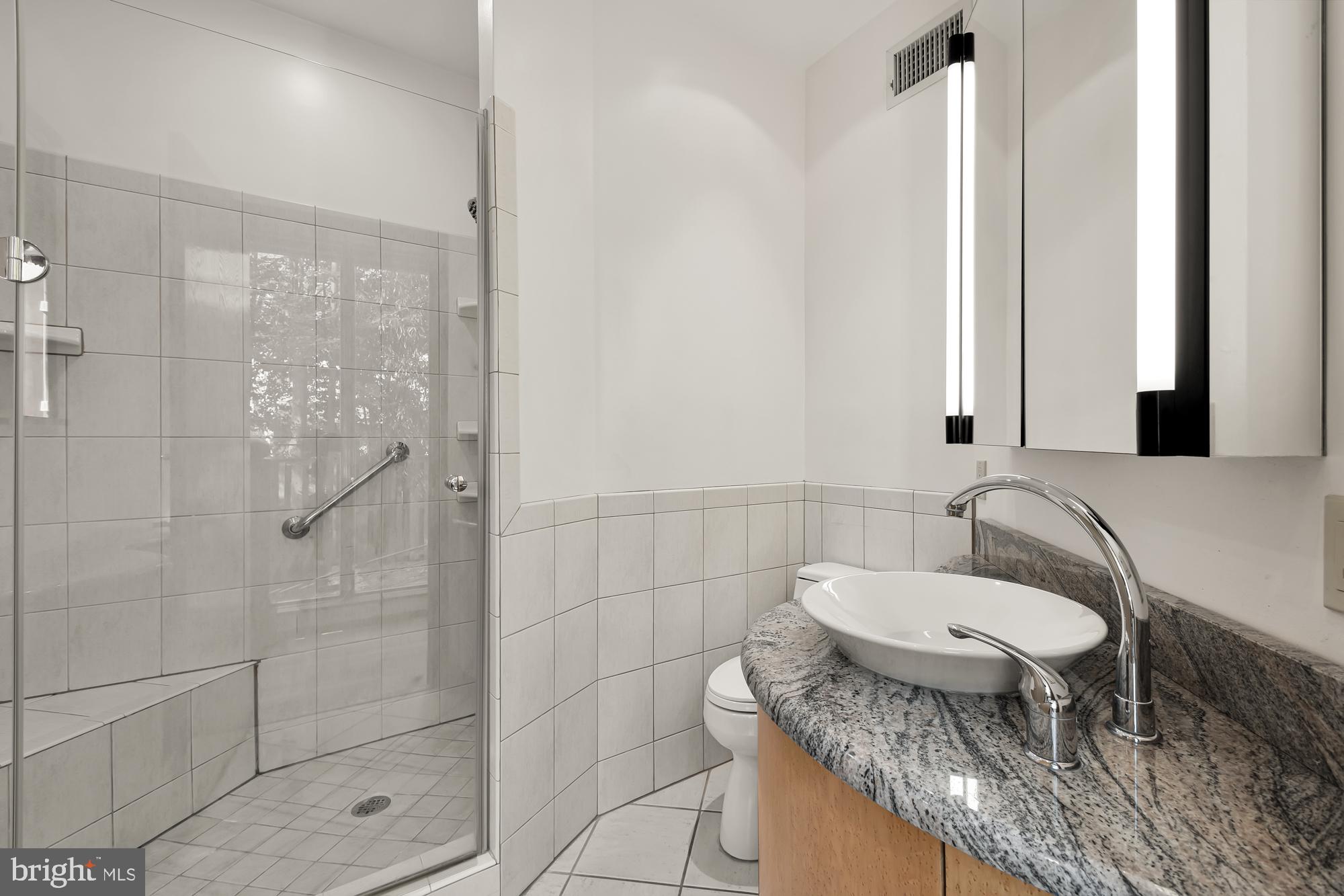 WESTMORELAND HILLS - Residential