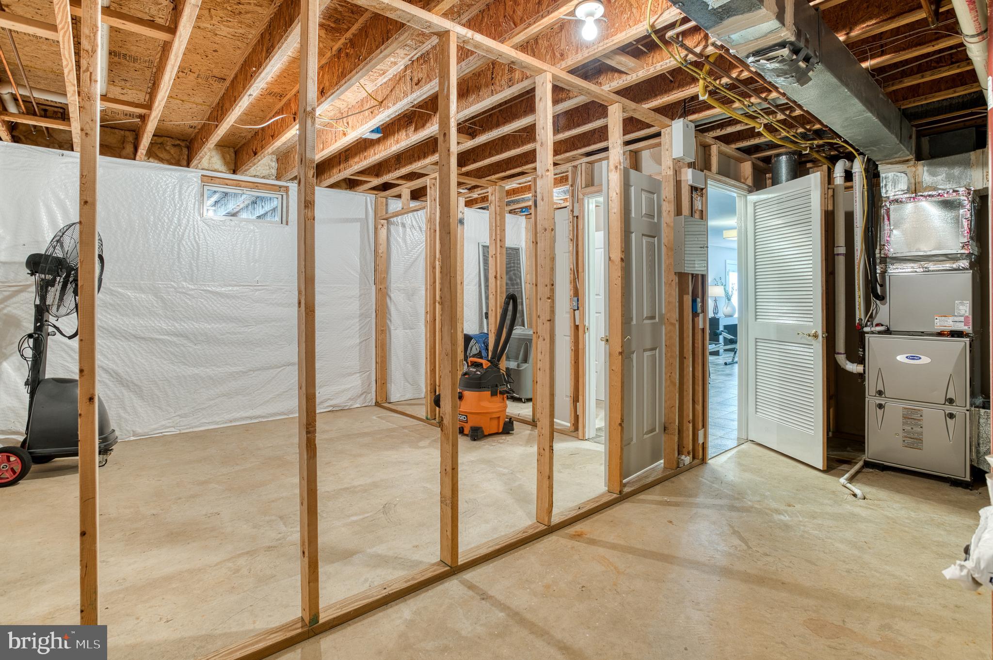 MISTY RUN ESTATES - Residential