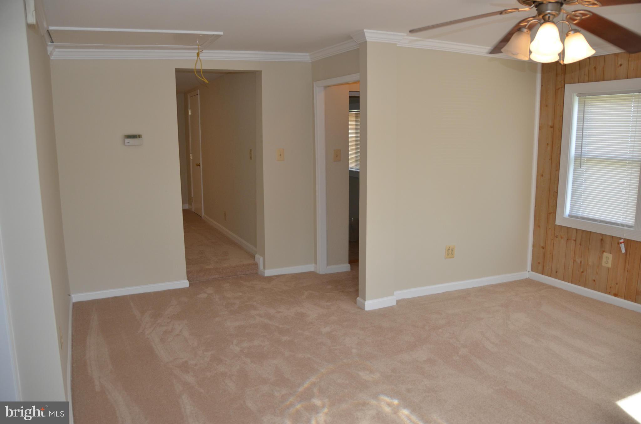 WOODLAND BEACH - Residential