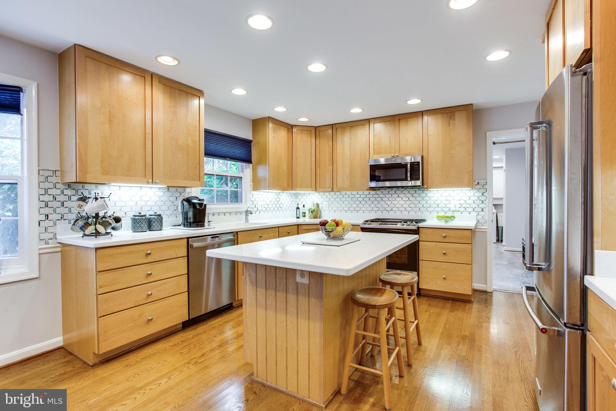 MC LEAN HAMLET - Residential