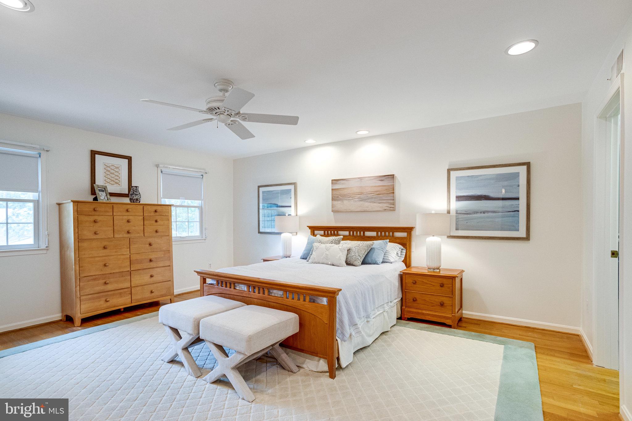 MC LEAN HAMLET - Residential