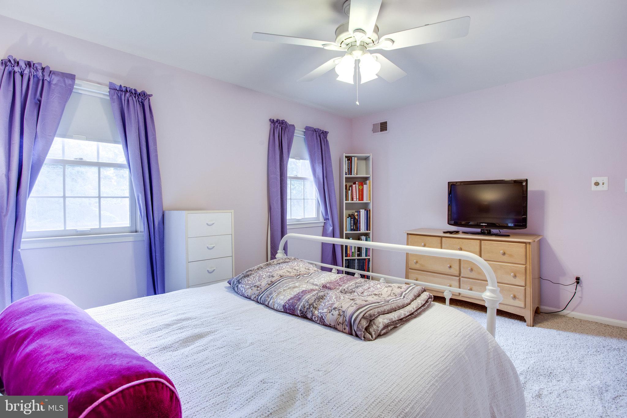 MC LEAN HAMLET - Residential