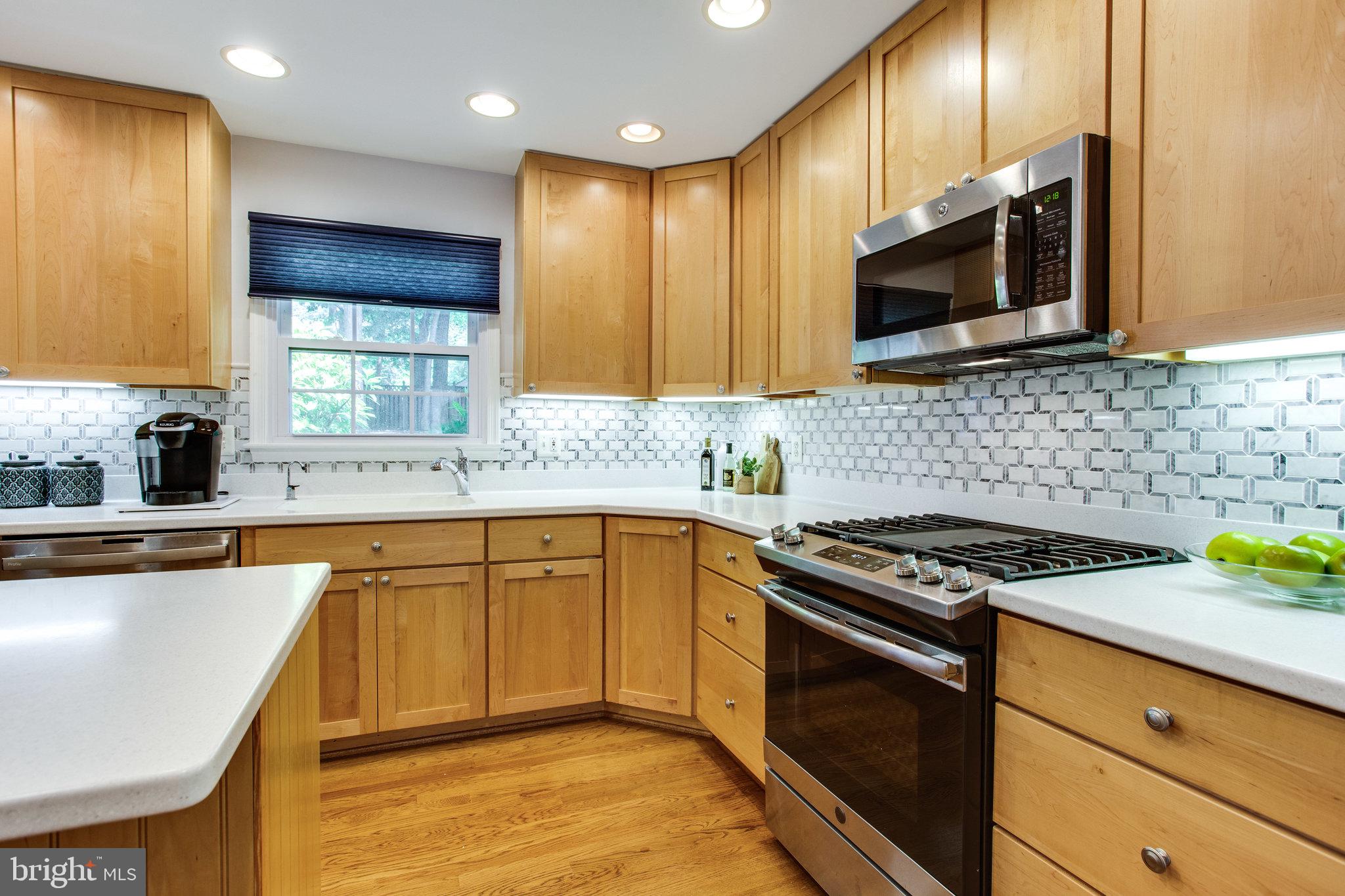 MC LEAN HAMLET - Residential