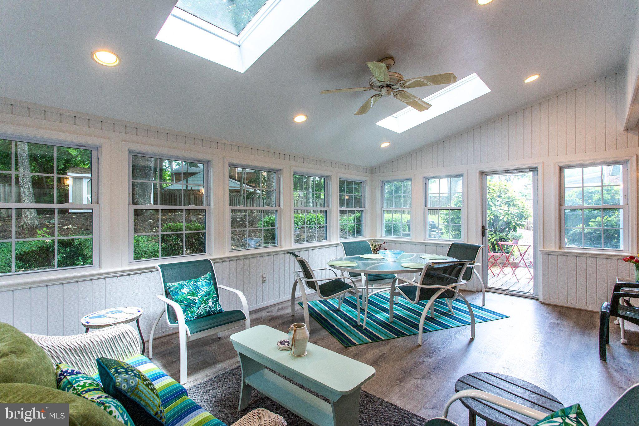 MC LEAN HAMLET - Residential