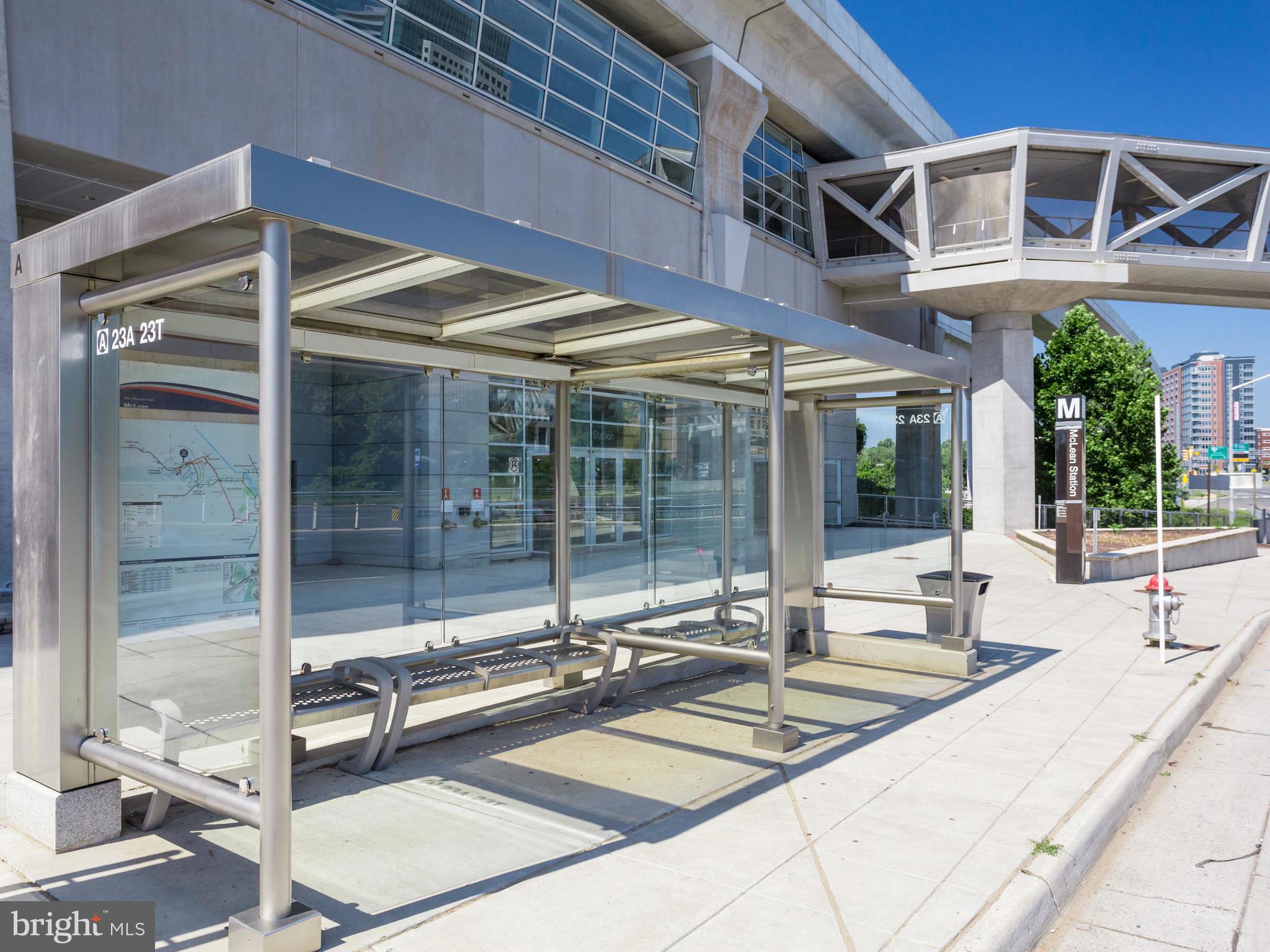 MC LEAN HAMLET - Residential