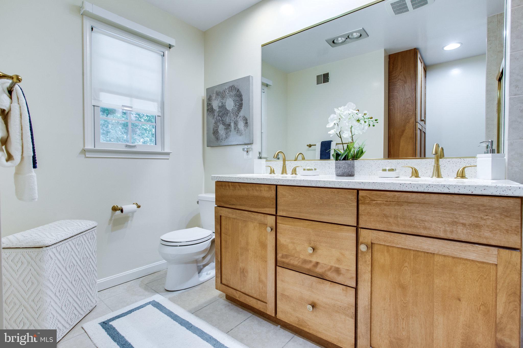 MC LEAN HAMLET - Residential