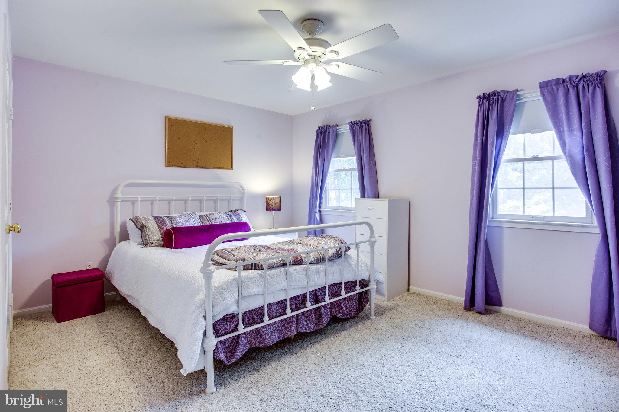 MC LEAN HAMLET - Residential