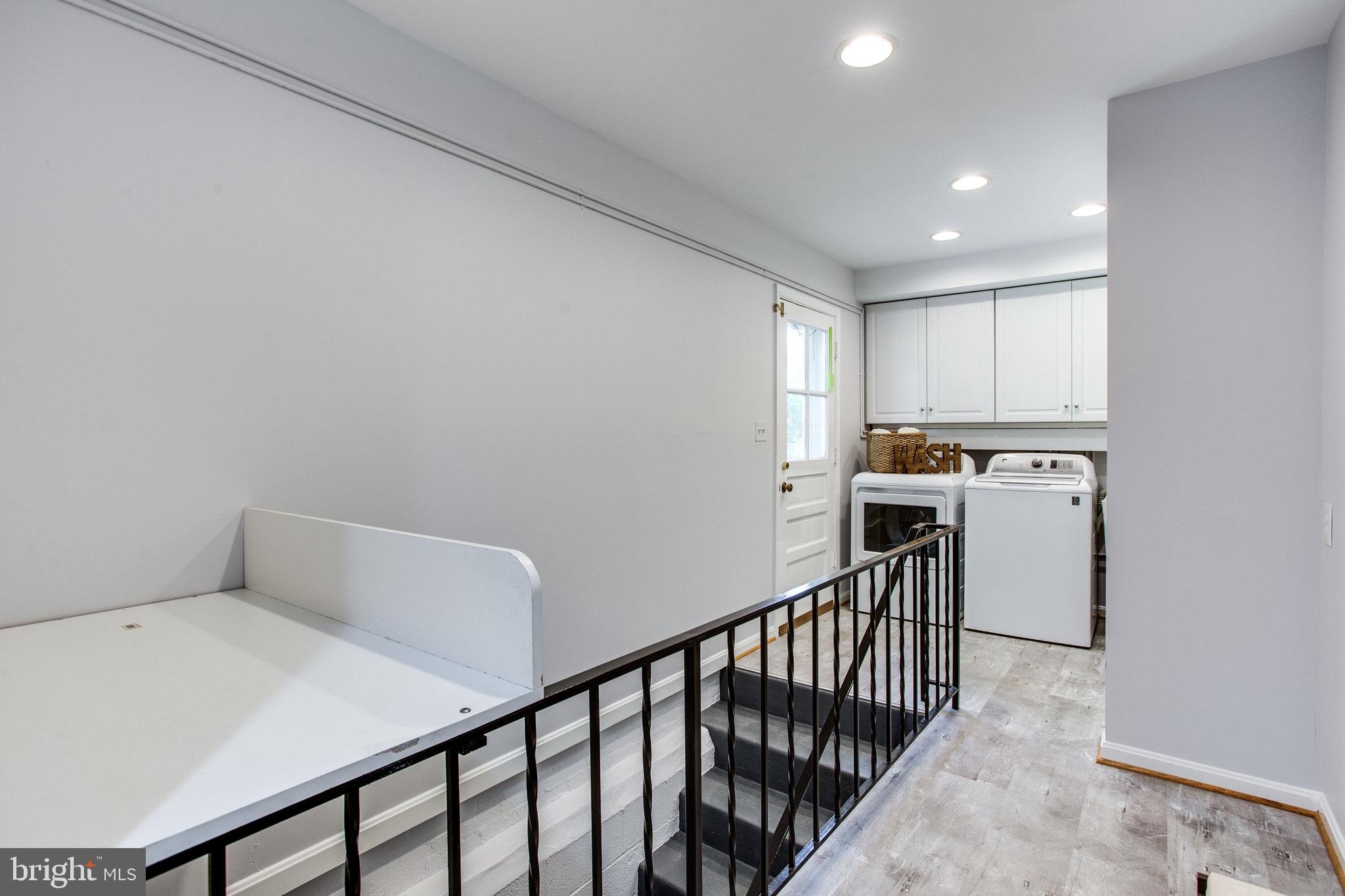 MC LEAN HAMLET - Residential