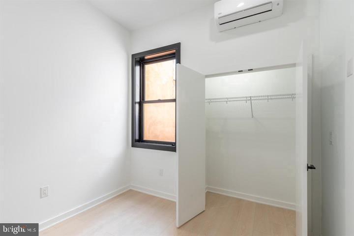 FISHTOWN - Commercial Sale