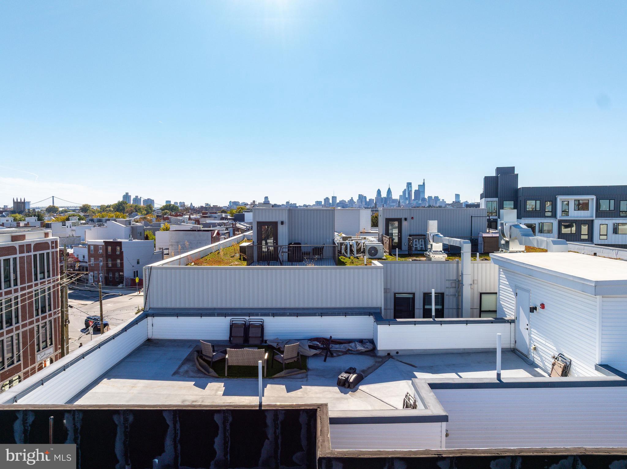 FISHTOWN - Commercial Sale