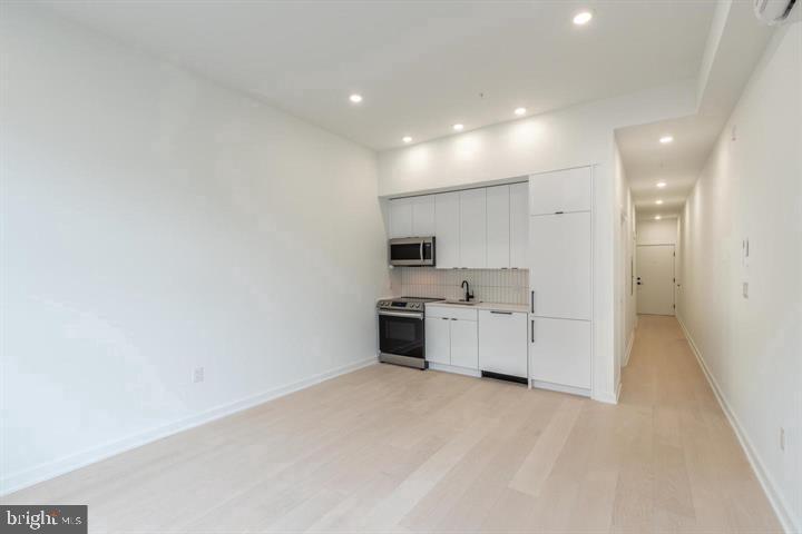 FISHTOWN - Commercial Sale