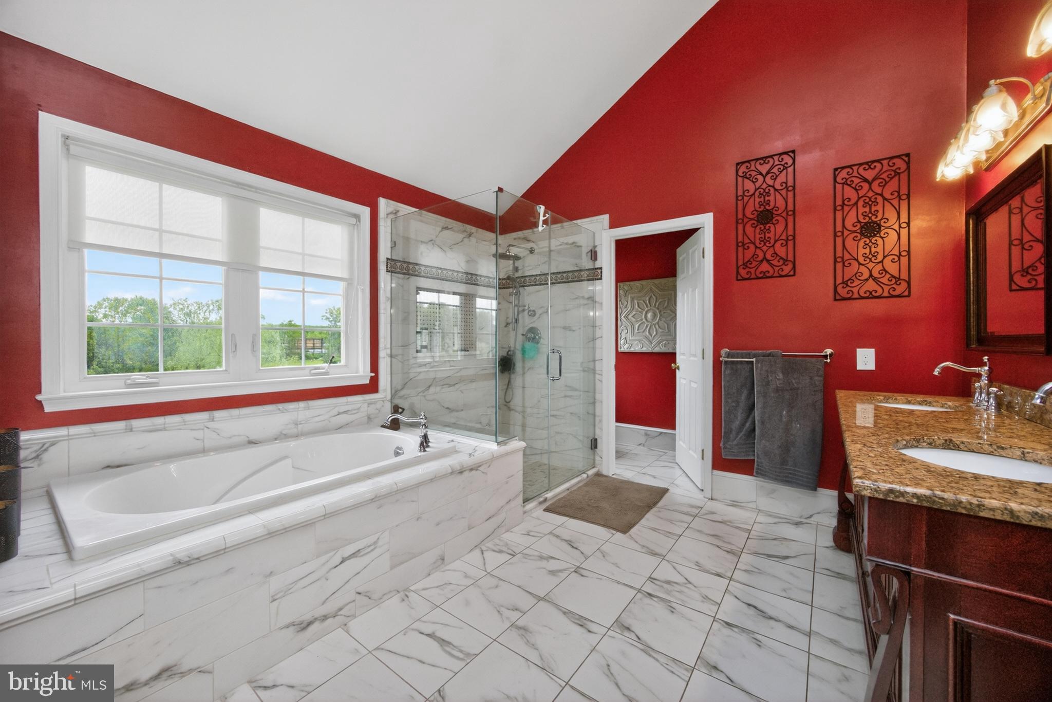 WALNUT SHADE FARM - Residential