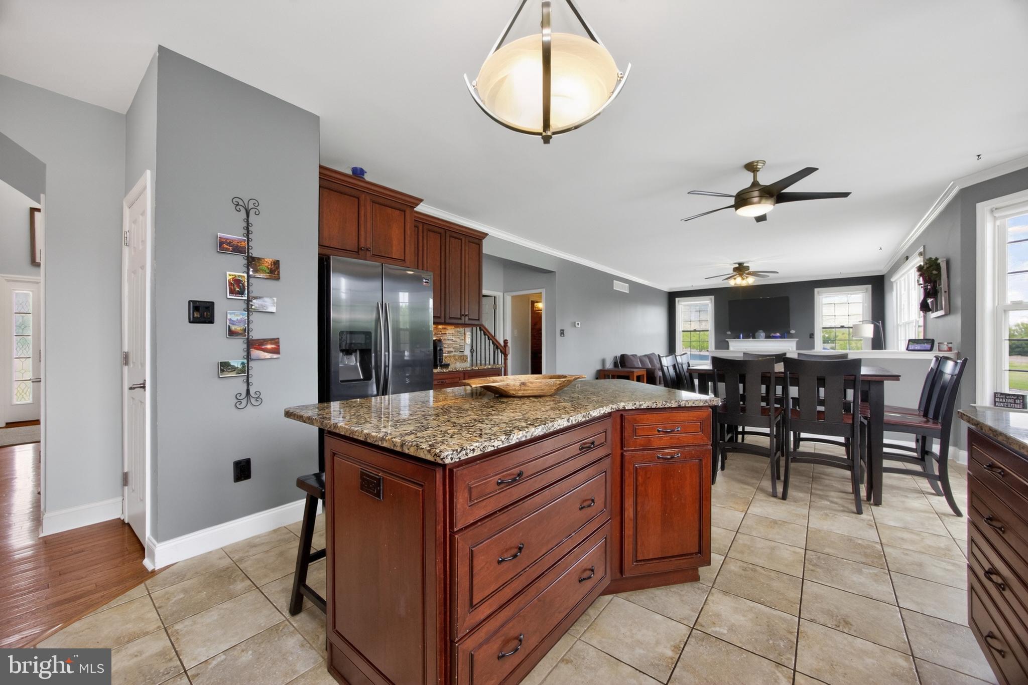 WALNUT SHADE FARM - Residential
