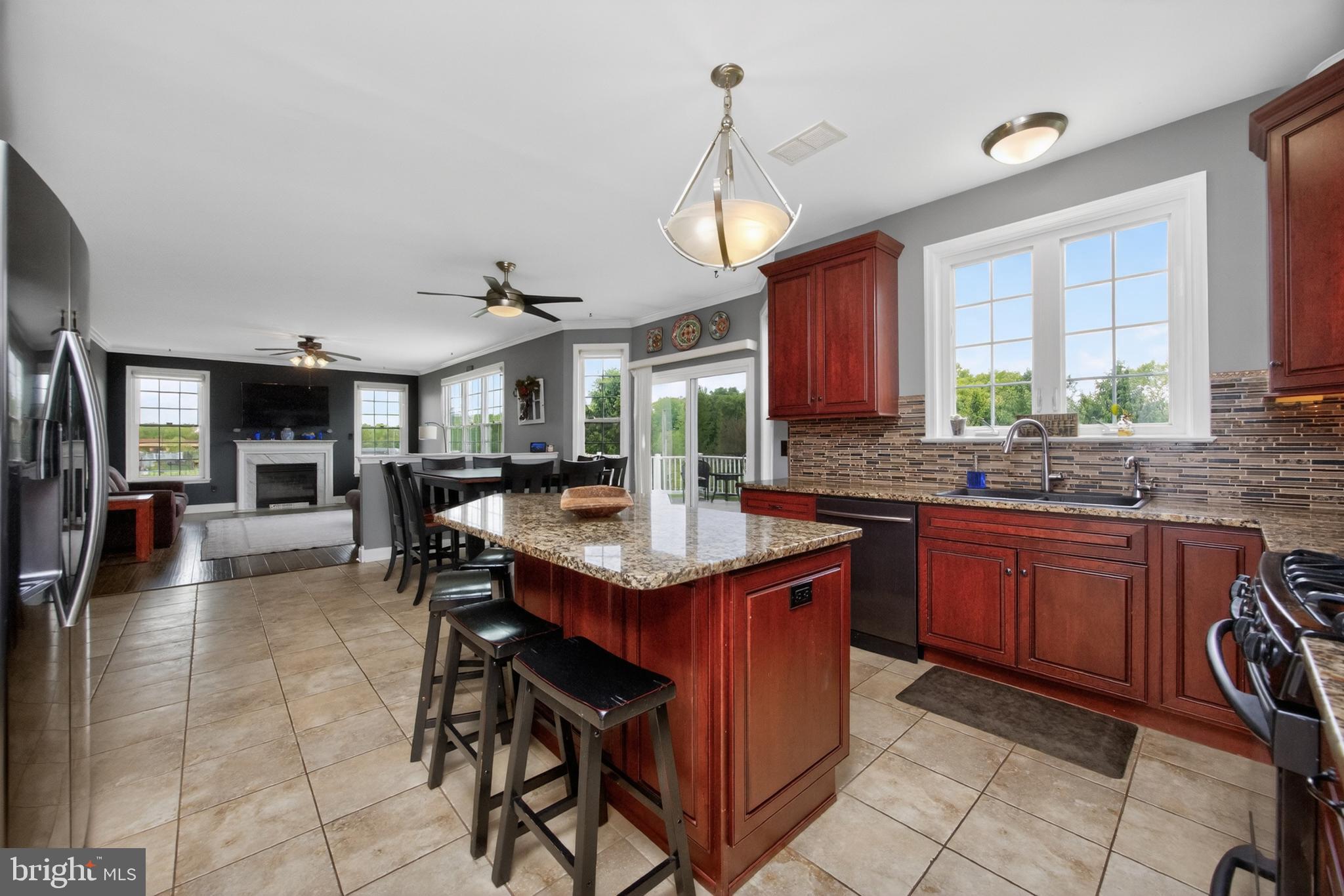 WALNUT SHADE FARM - Residential