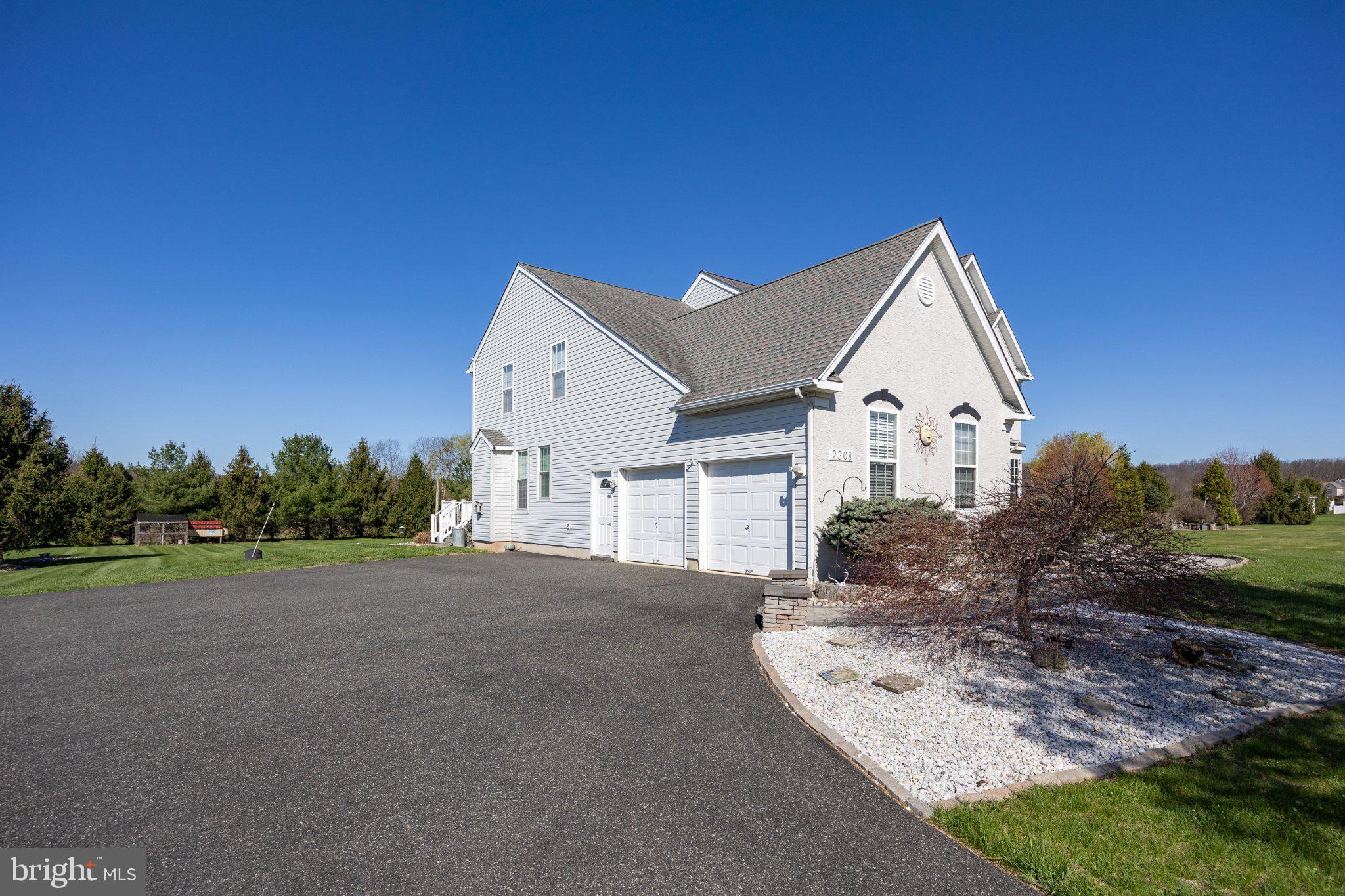WALNUT SHADE FARM - Residential