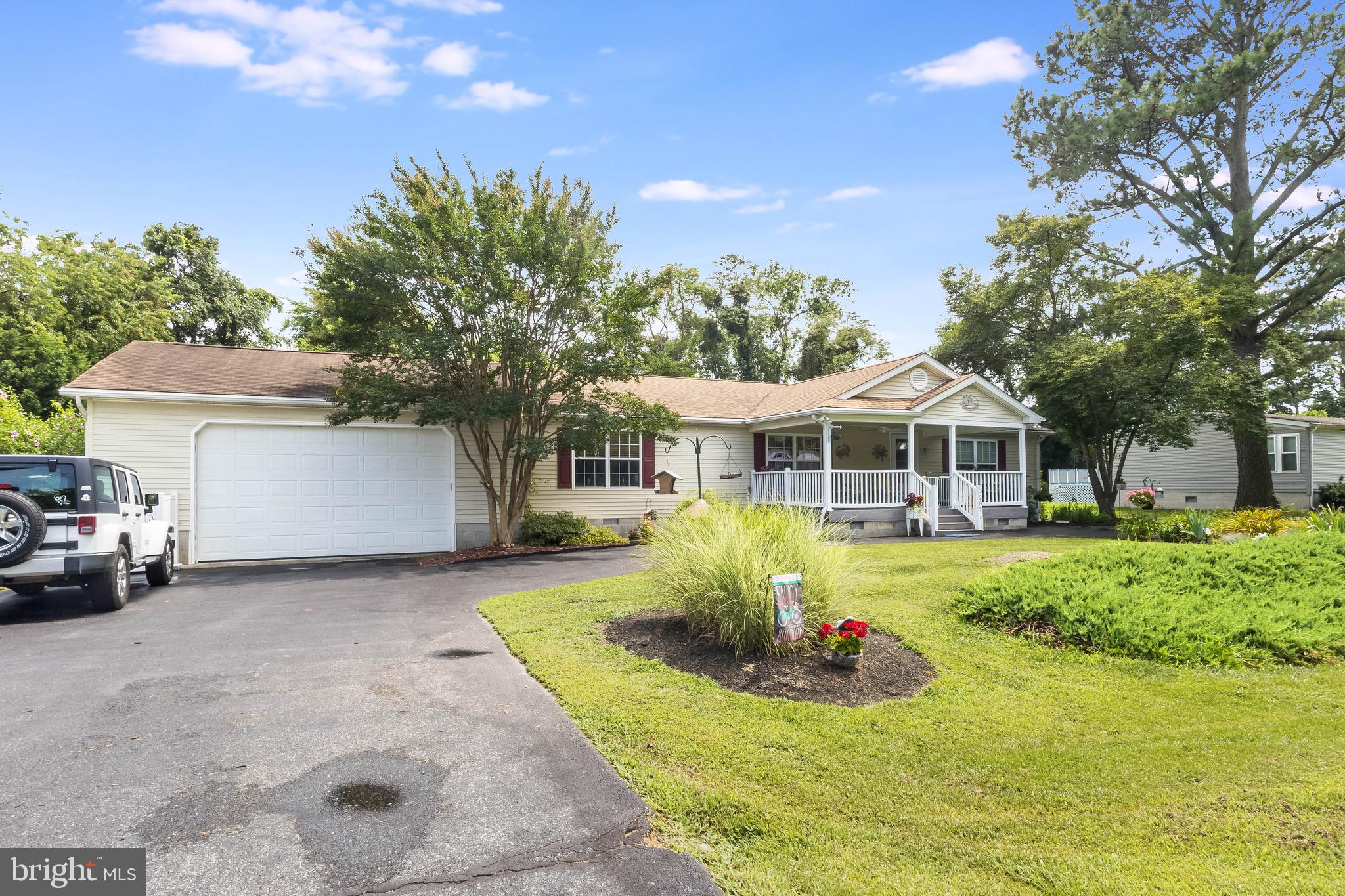 32877 S CAPTAINS WAY