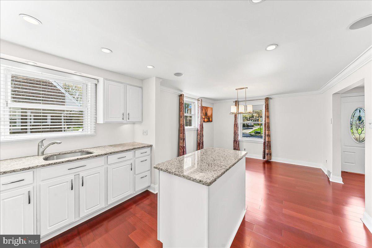 LEEDOM ESTS - Residential