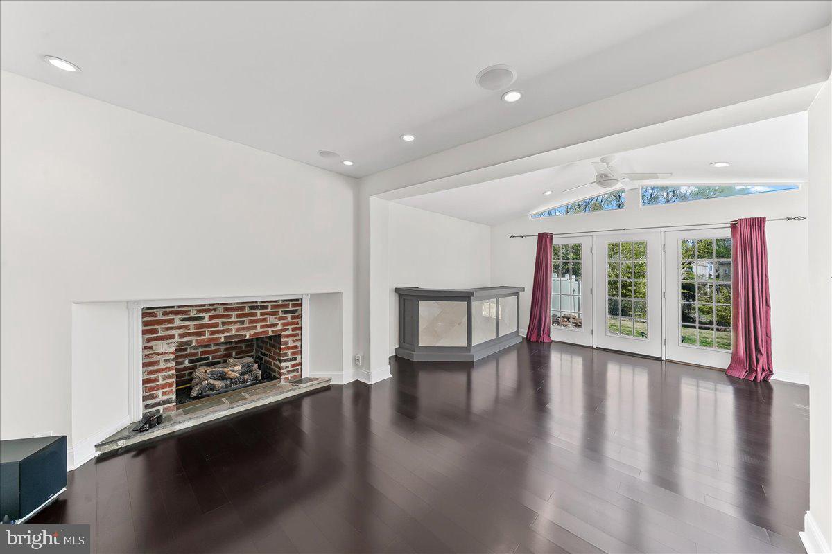 LEEDOM ESTS - Residential