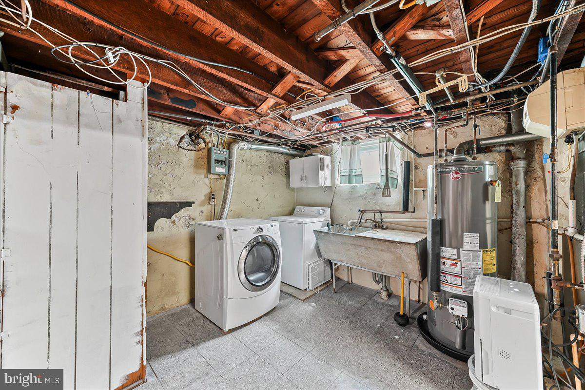 LEEDOM ESTS - Residential