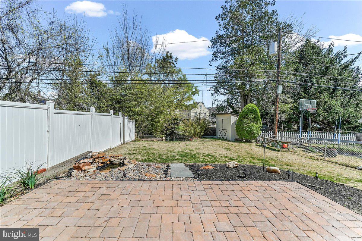 LEEDOM ESTS - Residential