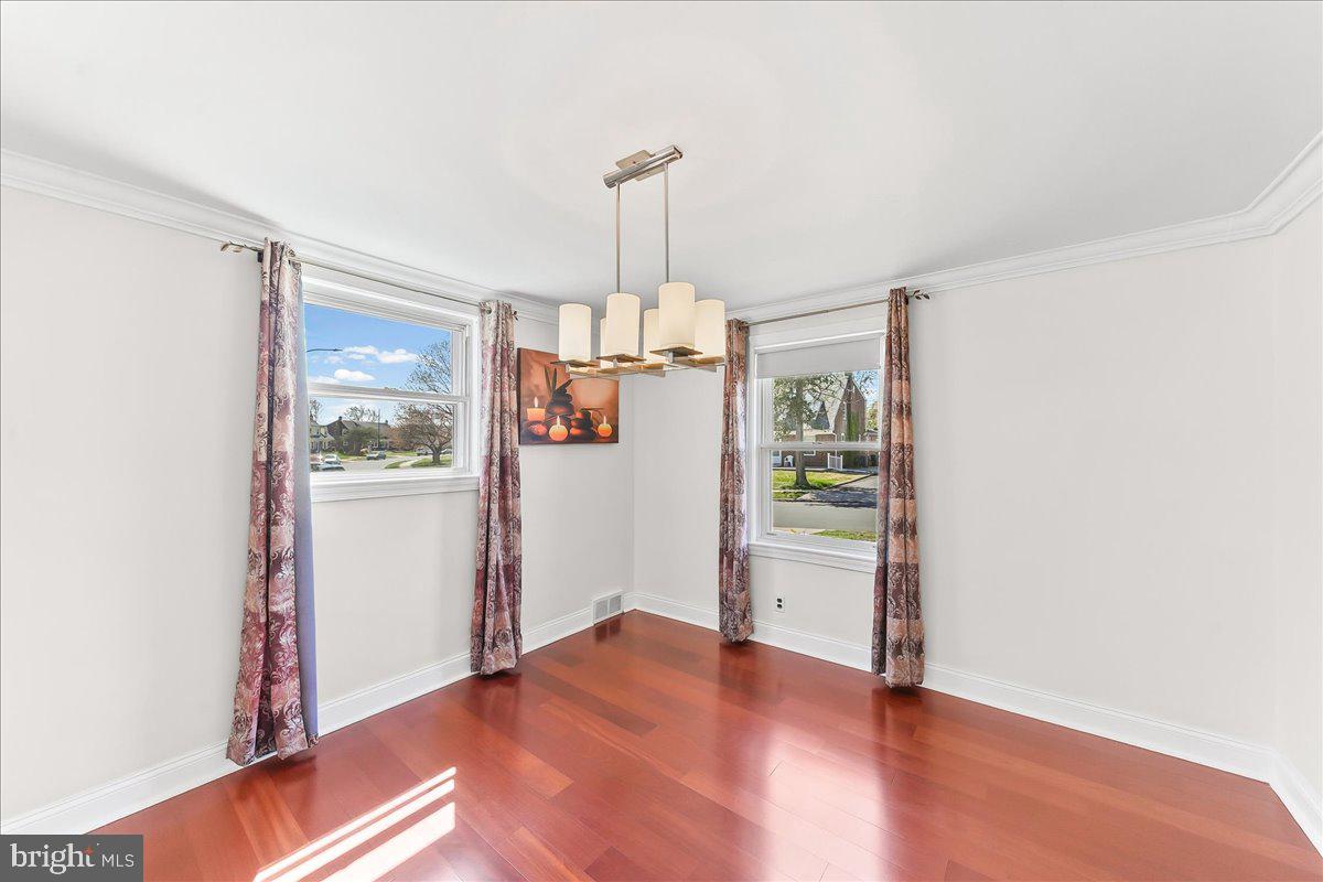 LEEDOM ESTS - Residential