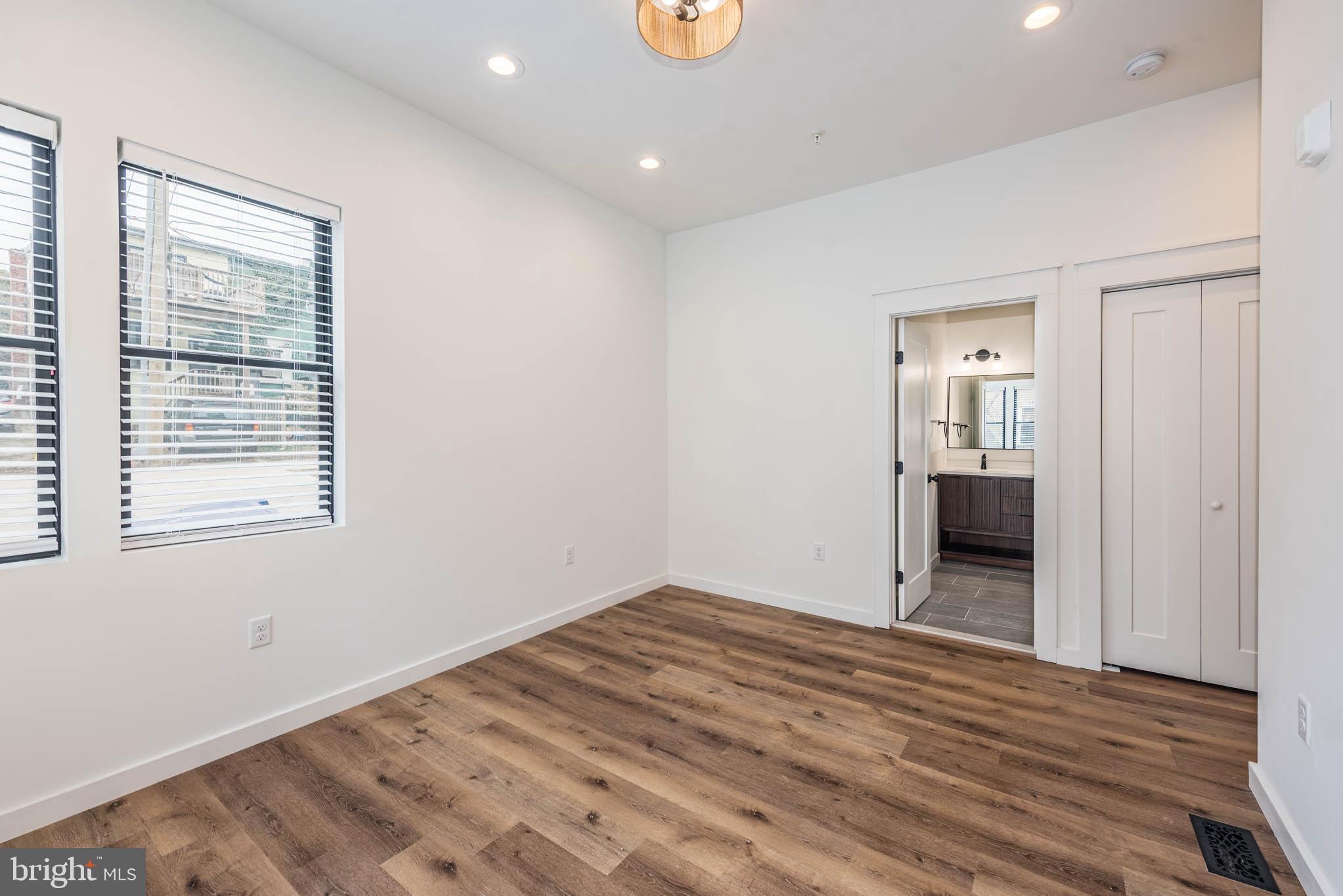 STATION NORTH ARTS DISTRICT - Residential Lease